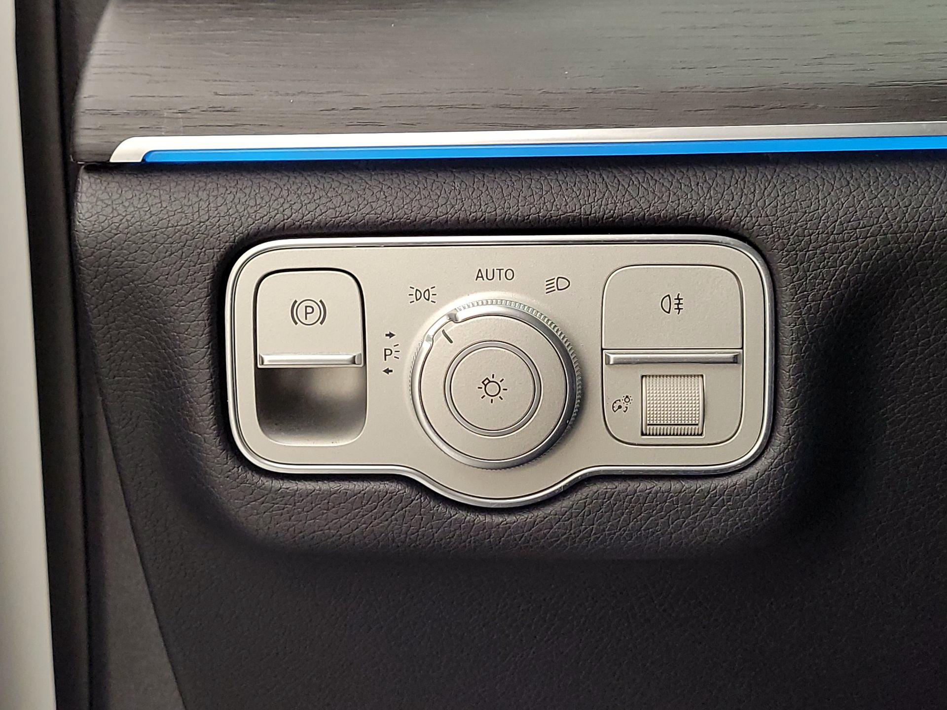 Thumbnail: 2023 Mercedes-Benz GLE - 13