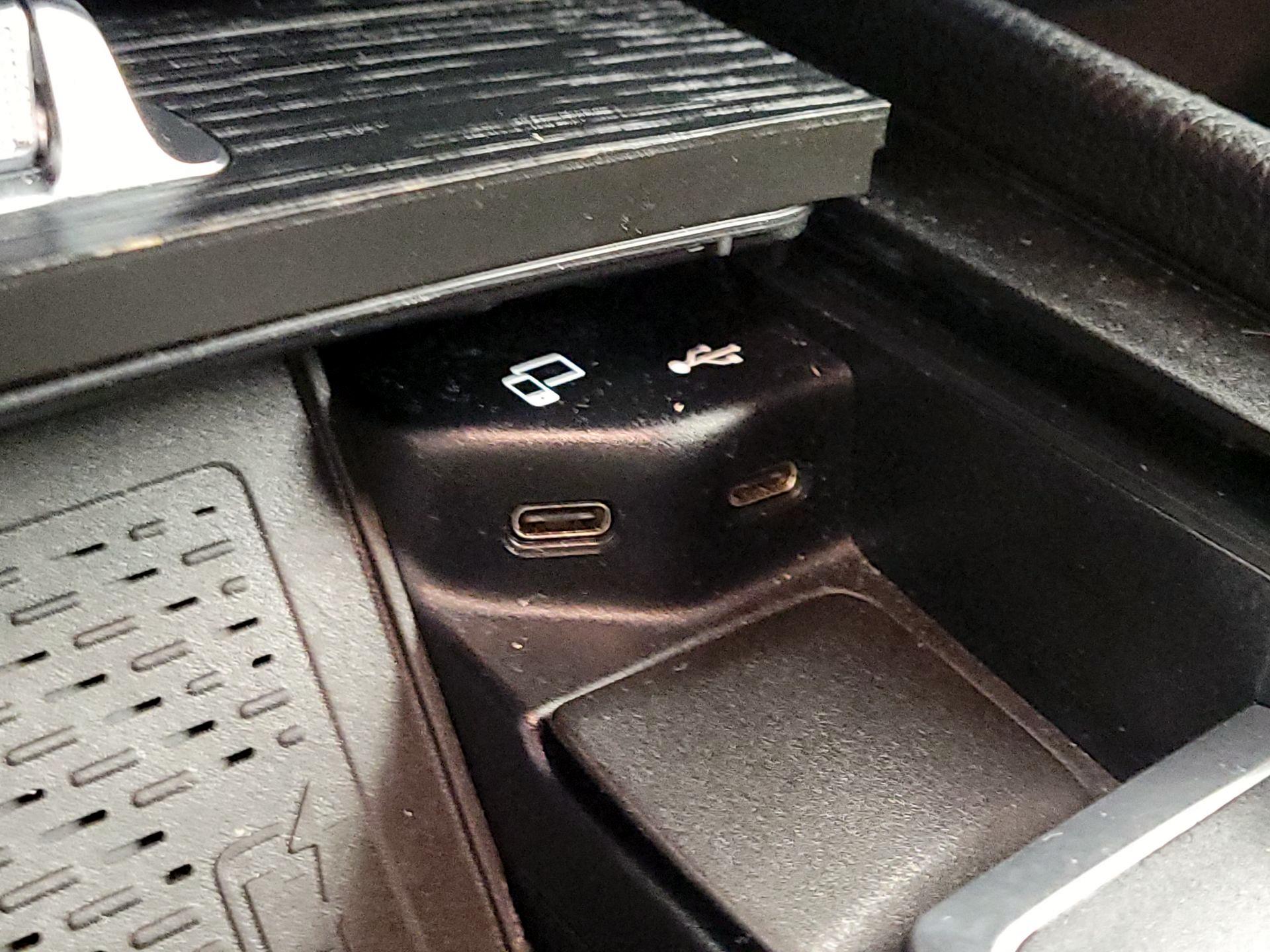 Thumbnail: 2023 Mercedes-Benz GLE - 18