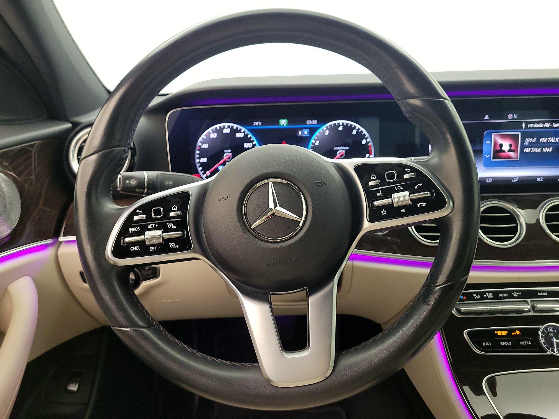 Thumbnail: 2020 Mercedes-Benz E-Class - 10