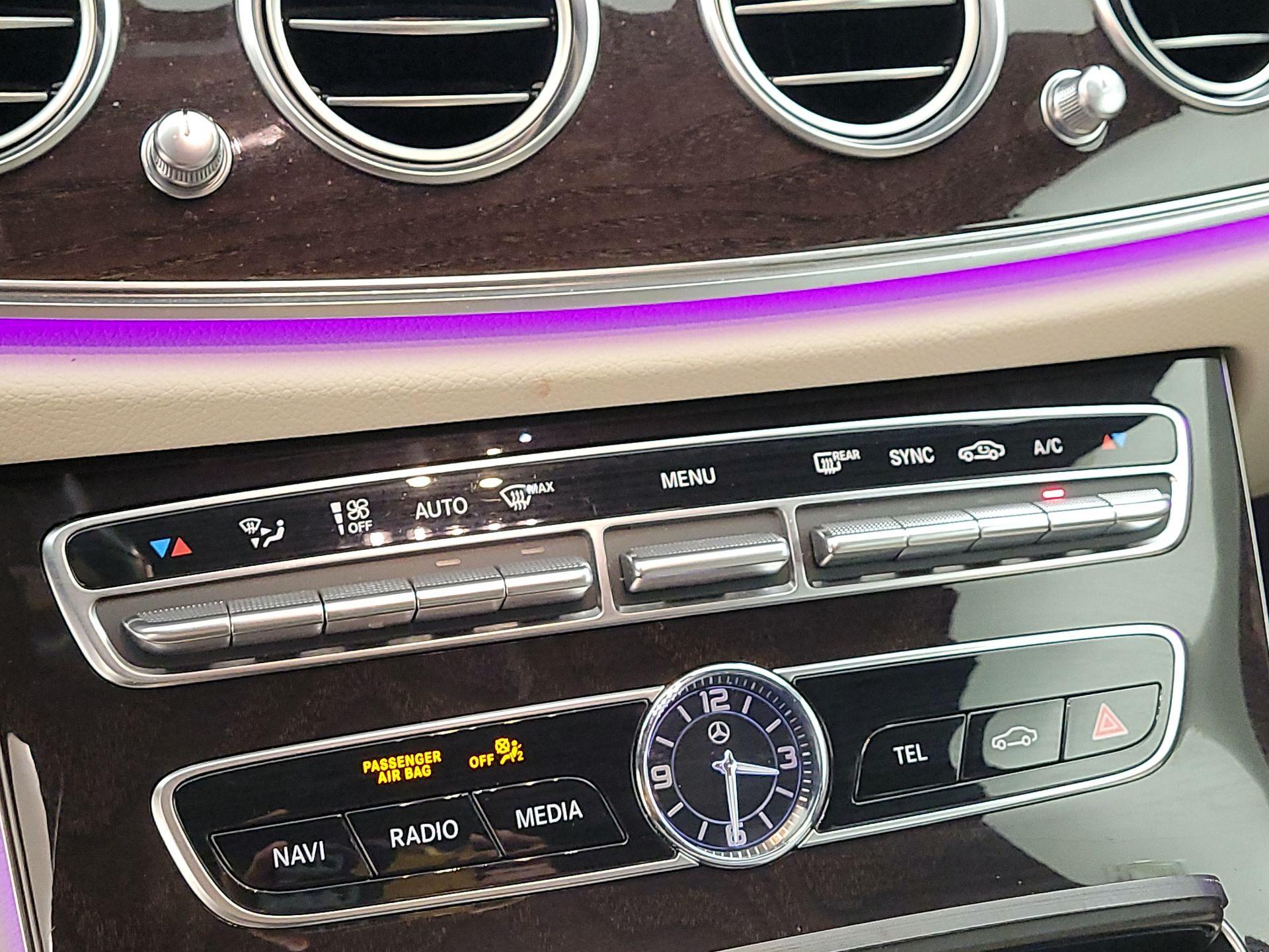 Thumbnail: 2020 Mercedes-Benz E-Class - 16