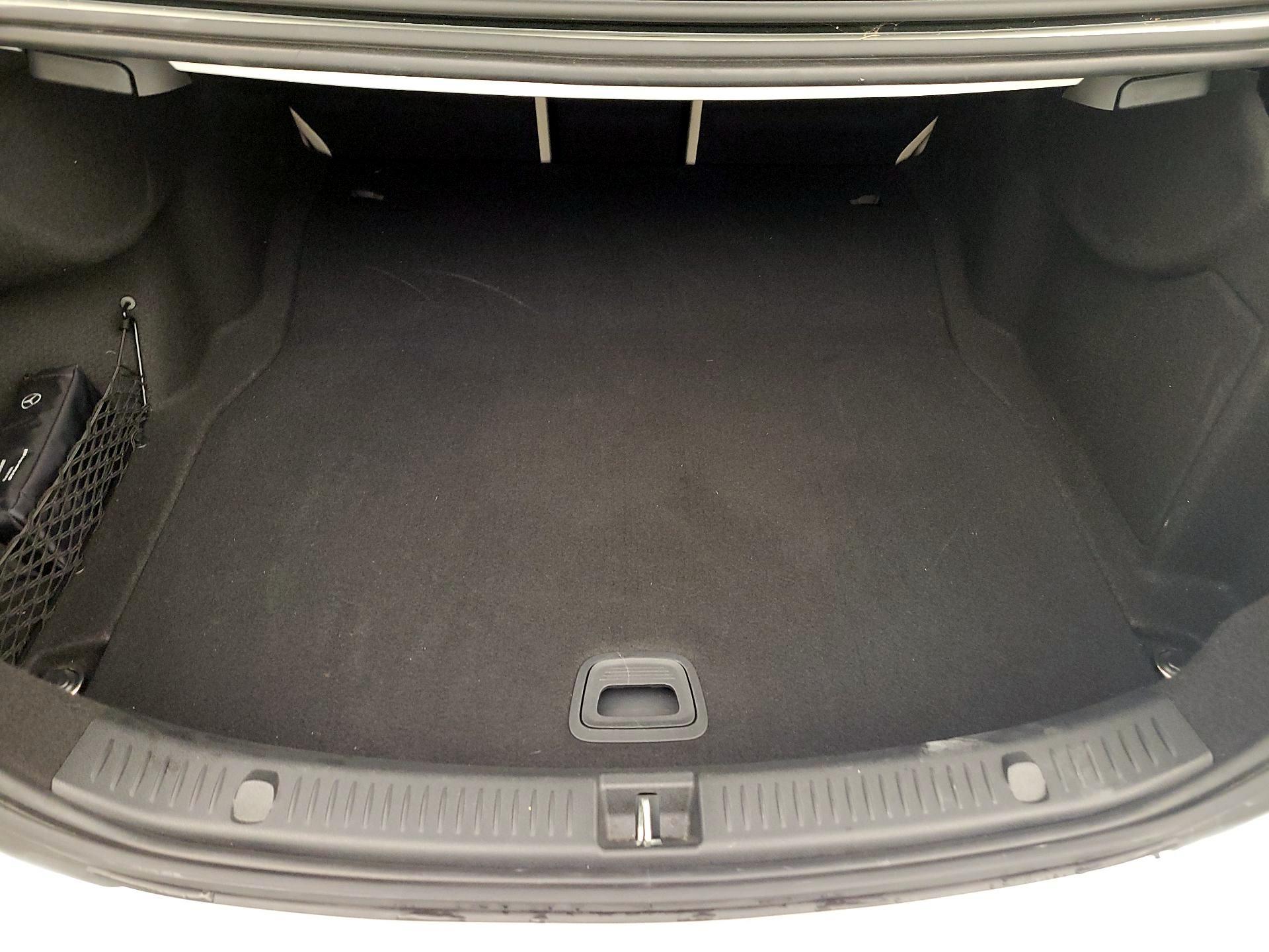 Thumbnail: 2020 Mercedes-Benz E-Class - 20