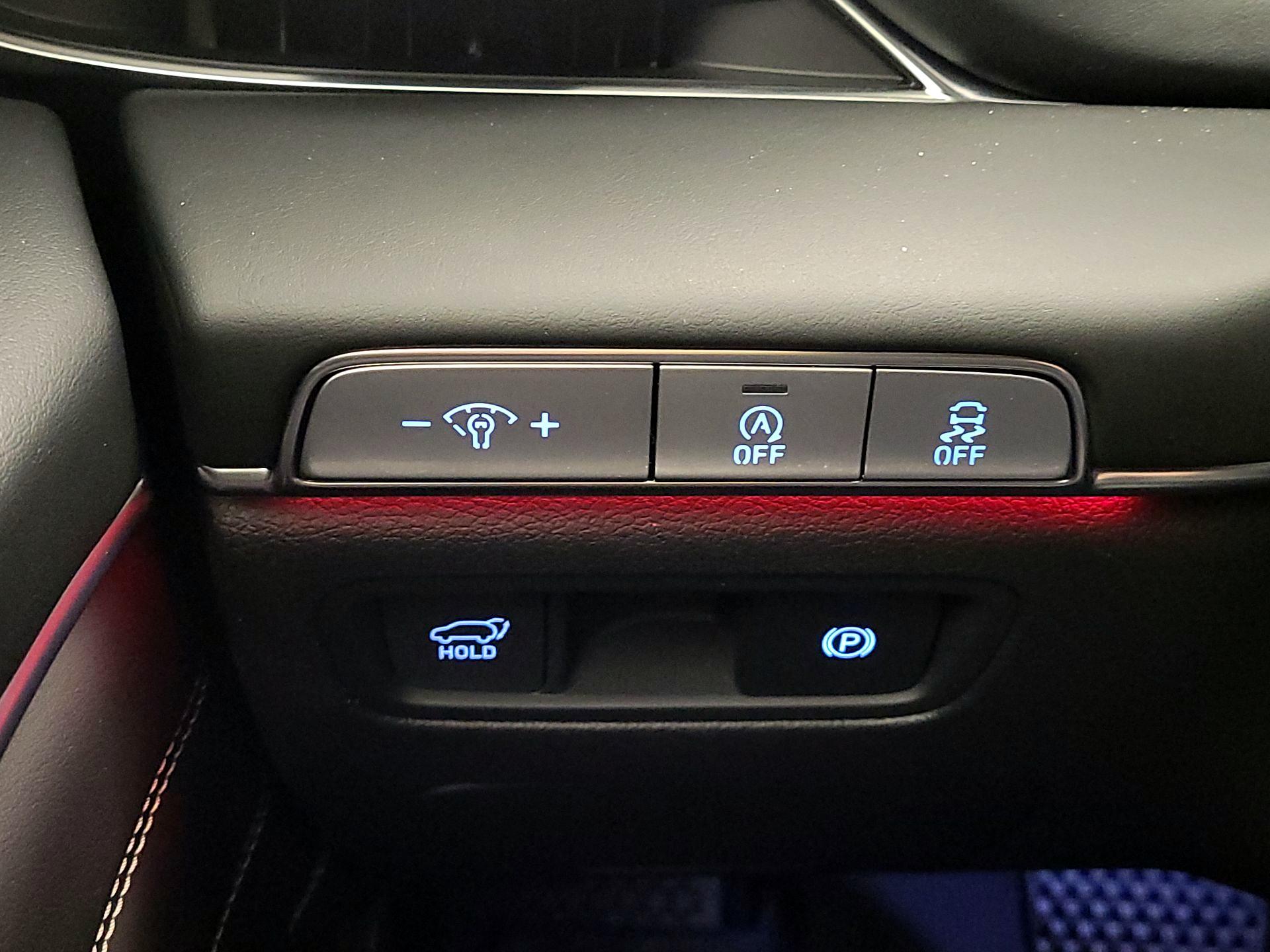 Thumbnail: 2024 Genesis GV80 - 13