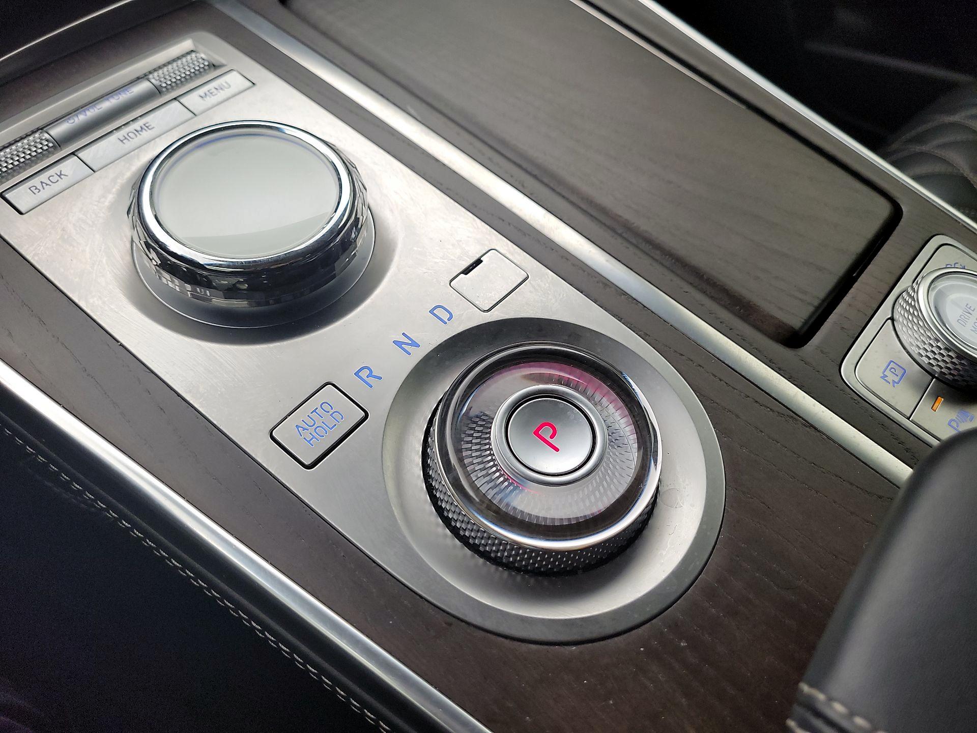 Thumbnail: 2024 Genesis GV80 - 18