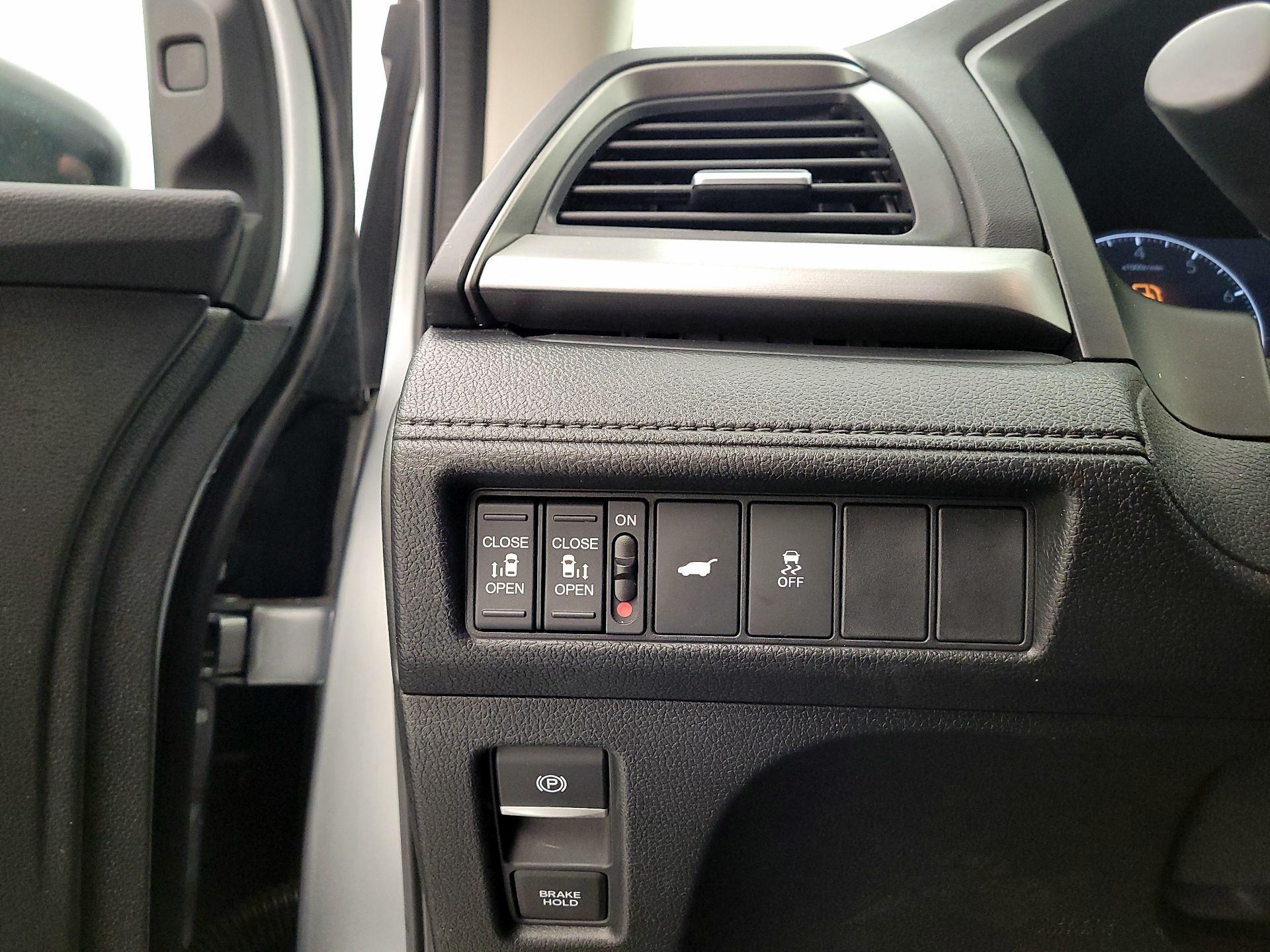 Thumbnail: 2025 Honda Odyssey - 13