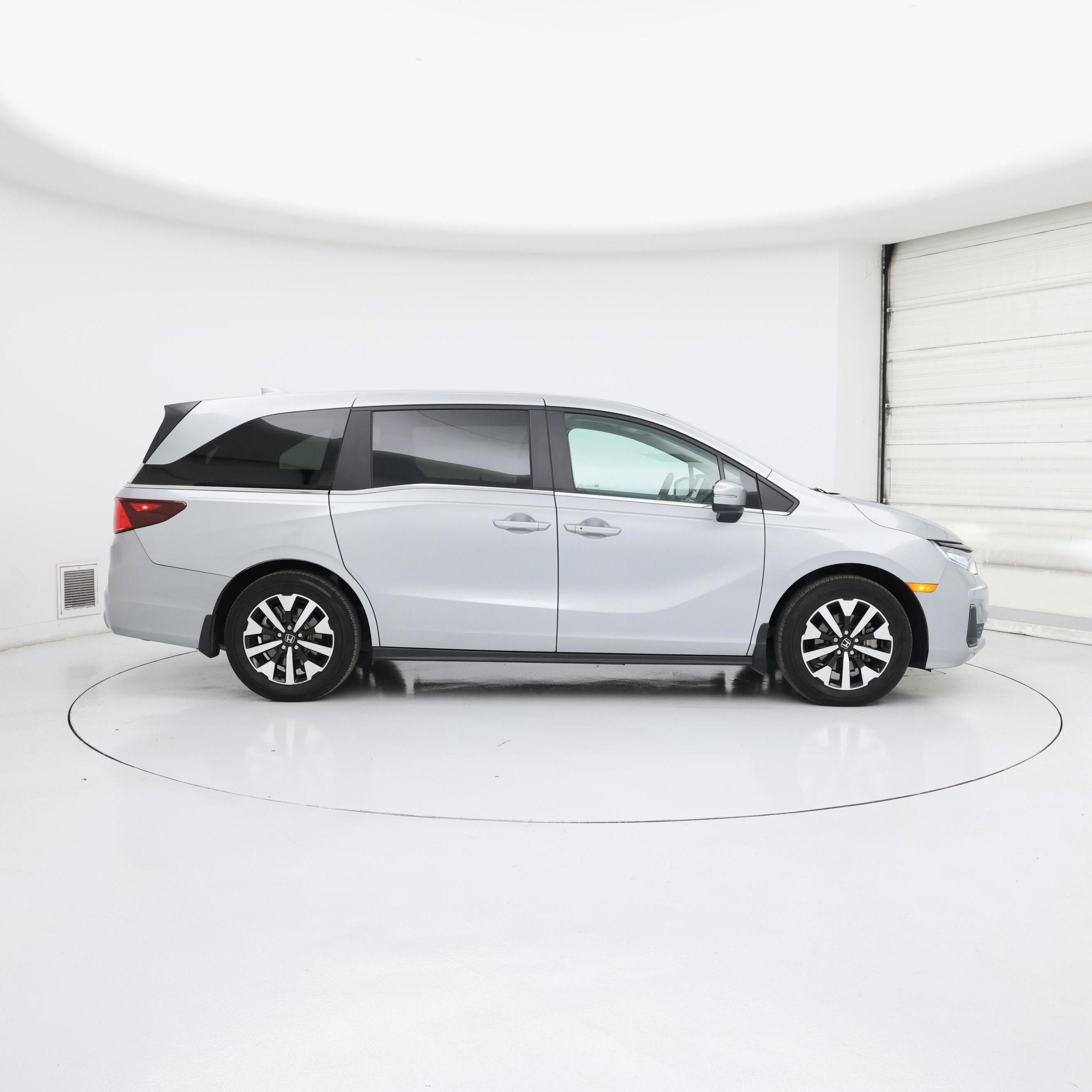 Thumbnail: 2025 Honda Odyssey - 7