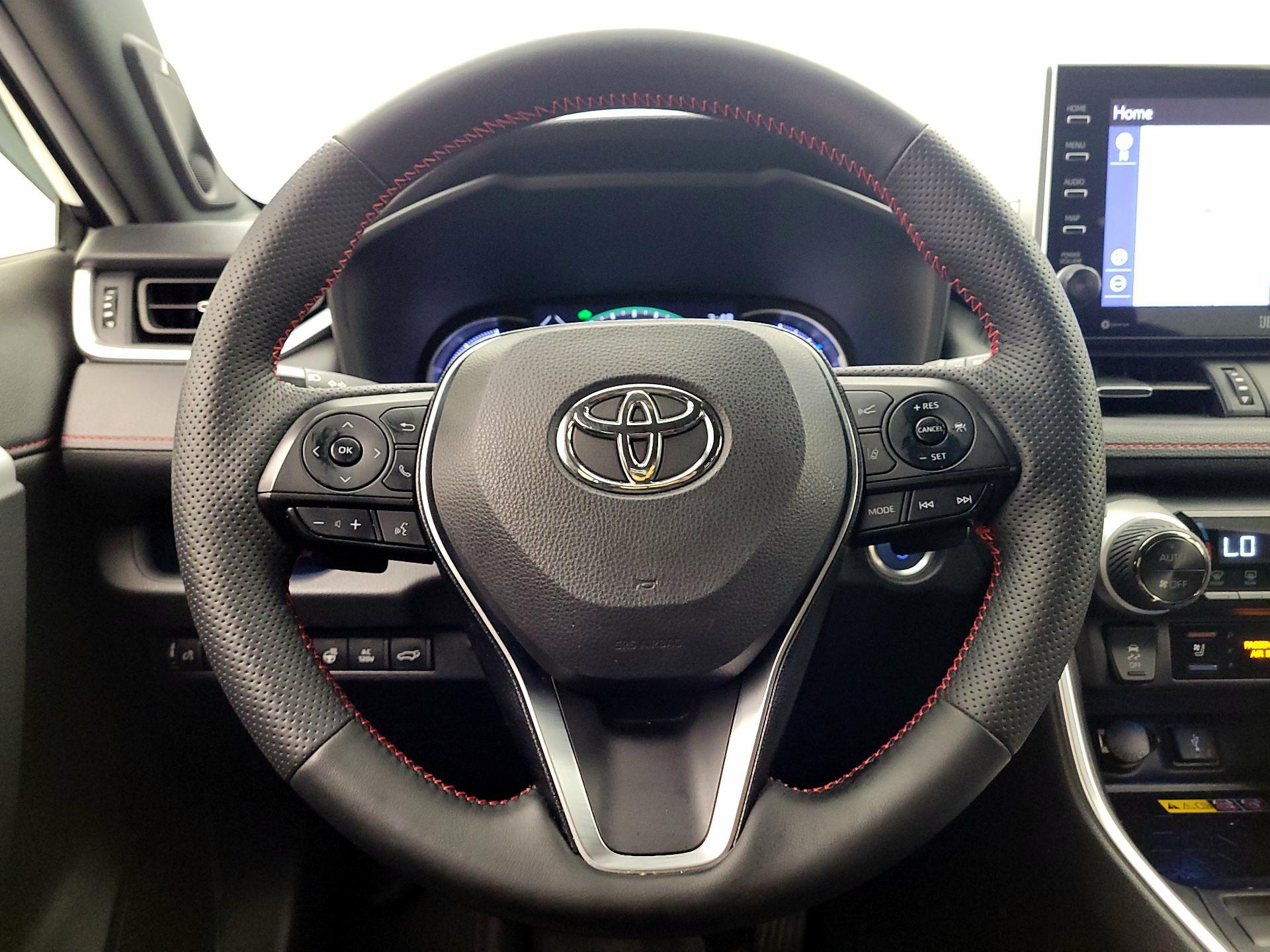 Thumbnail: 2022 Toyota RAV4 - 10