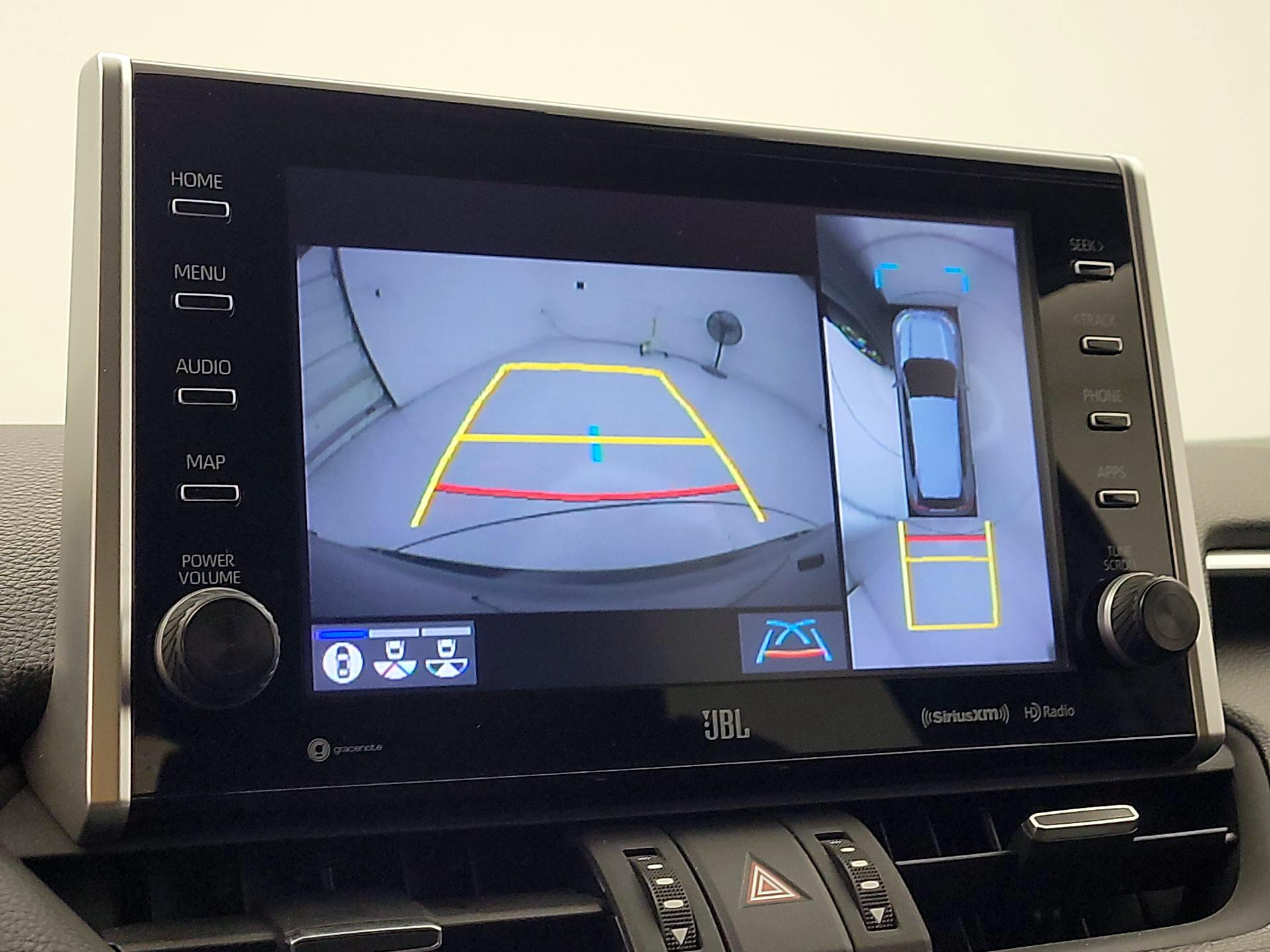 Thumbnail: 2022 Toyota RAV4 - 14