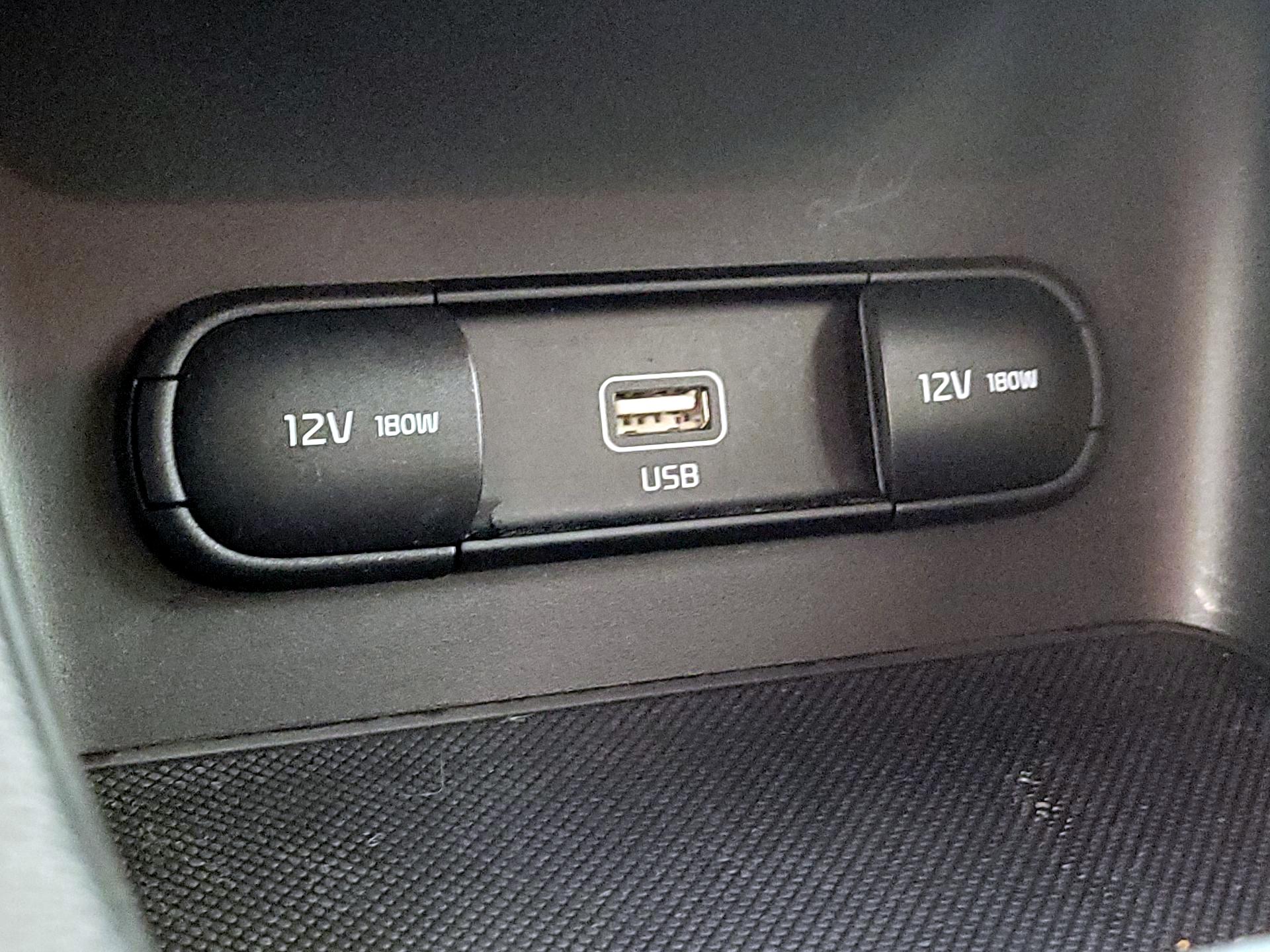 Thumbnail: 2020 Kia Sportage - 18