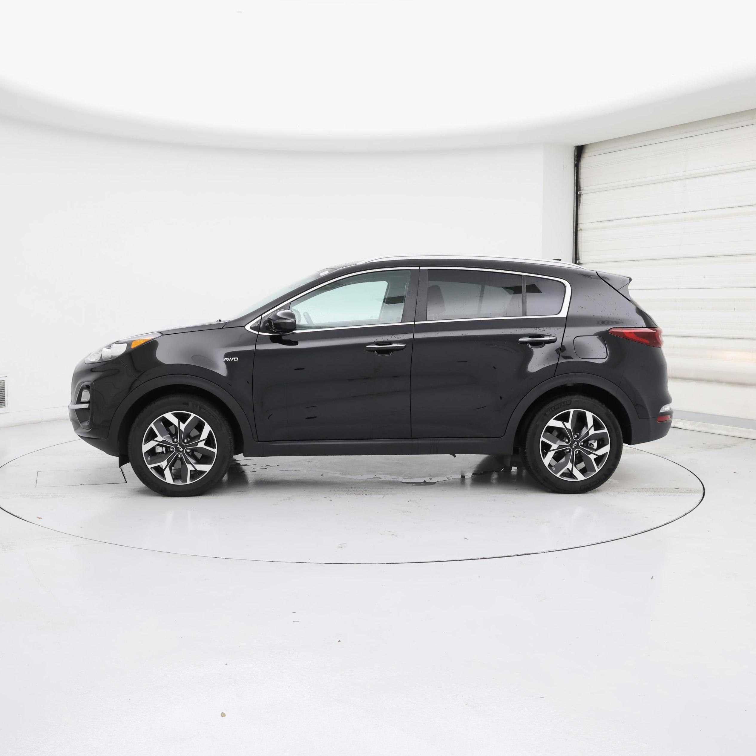 Thumbnail: 2020 Kia Sportage - 3