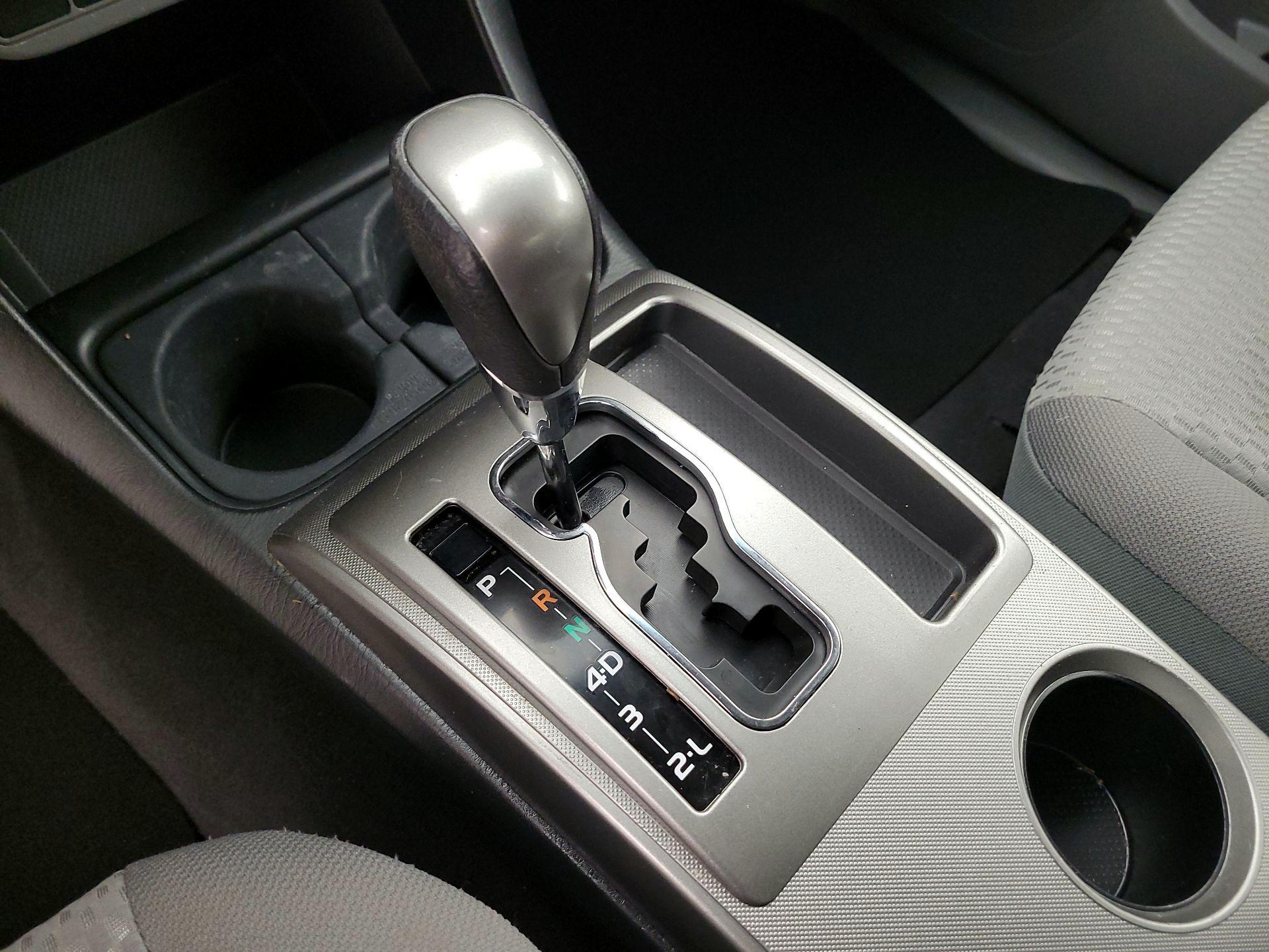 Thumbnail: 2015 Toyota Tacoma - 17