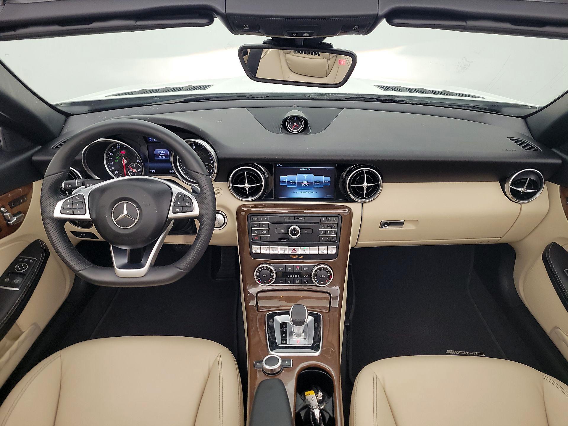 Thumbnail: 2020 Mercedes-Benz SLC - 9