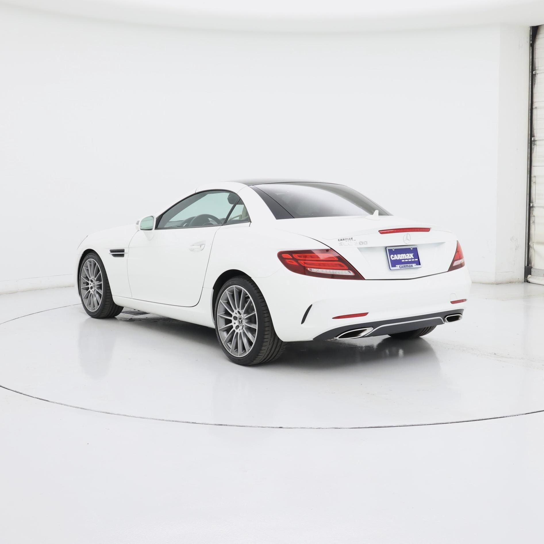 Thumbnail: 2020 Mercedes-Benz SLC - 2