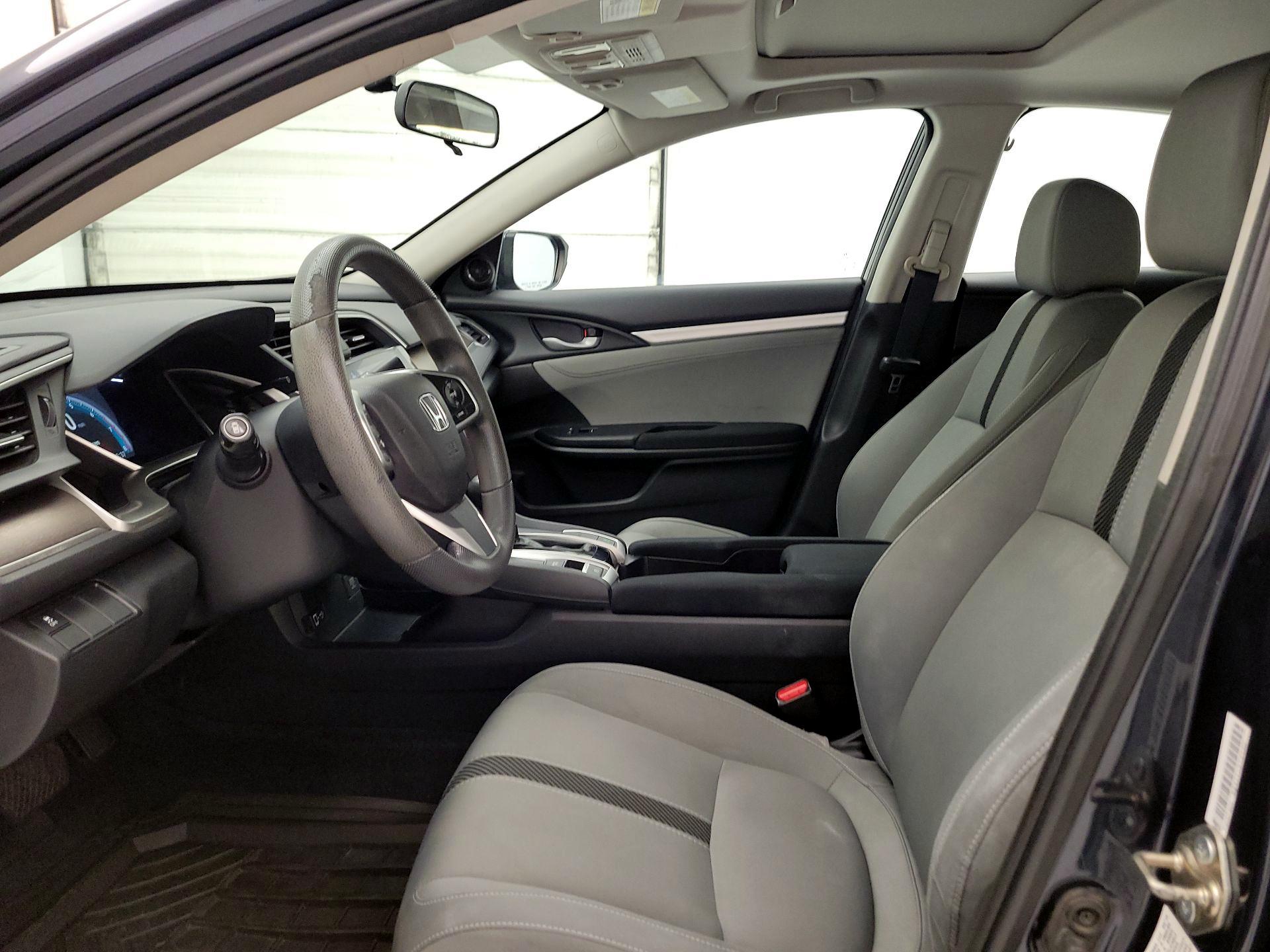 Thumbnail: 2016 Honda Civic - 11