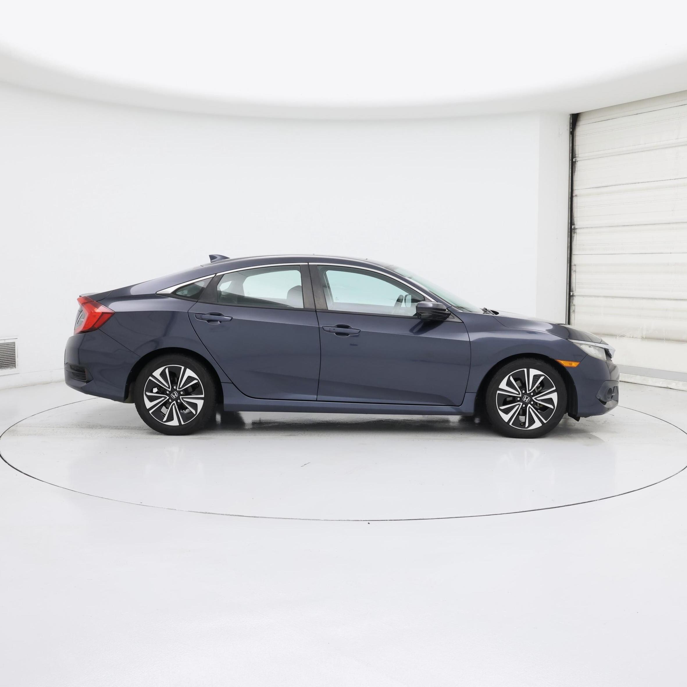 Thumbnail: 2016 Honda Civic - 7