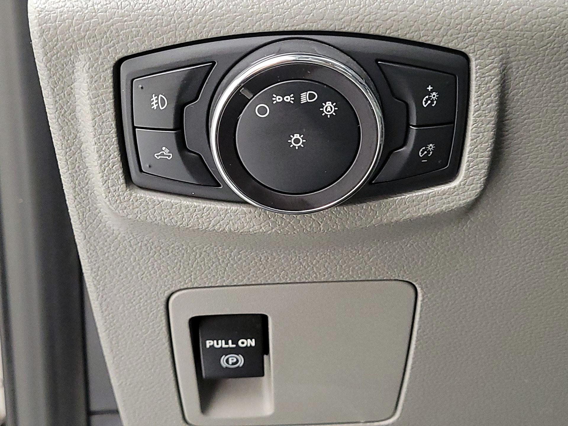 Thumbnail: 2018 Ford F-150 - 13