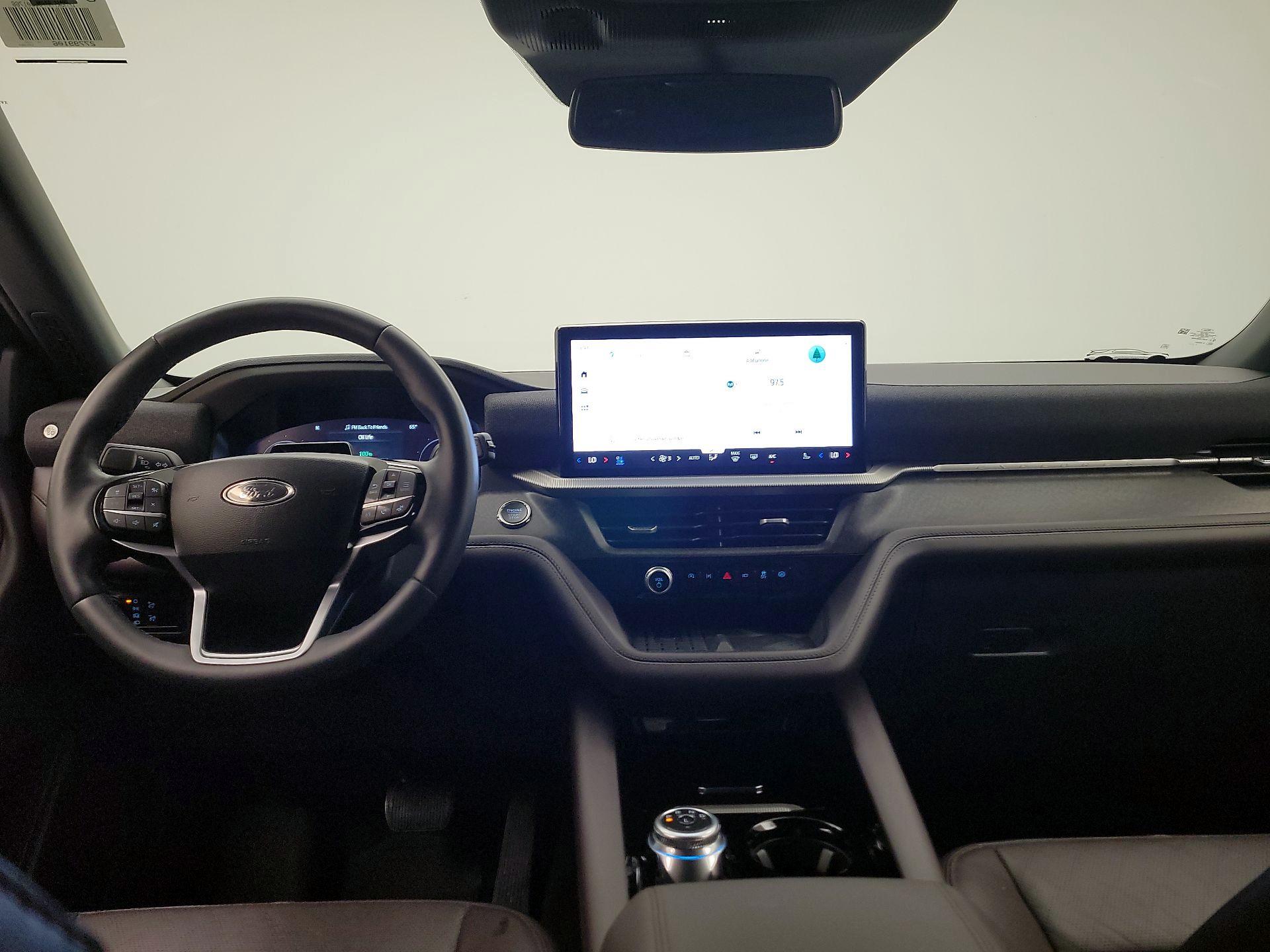 Thumbnail: 2025 Ford Explorer - 9