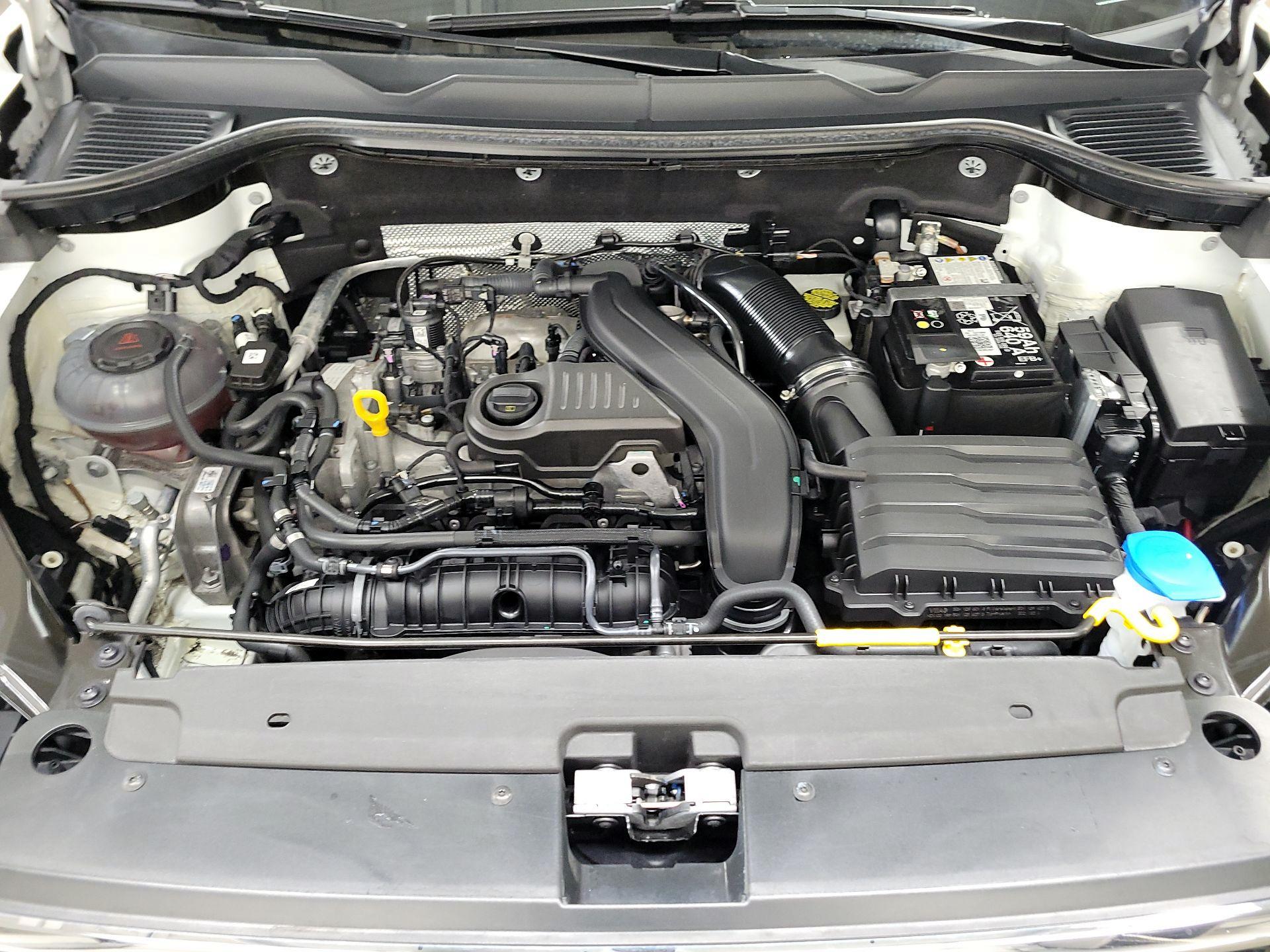 Thumbnail: 2024 Volkswagen Taos - 20