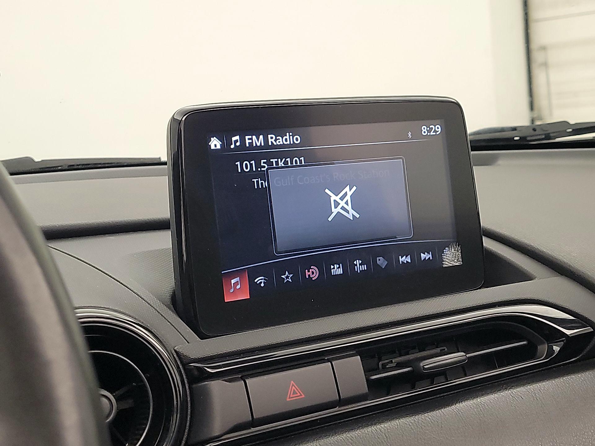 Thumbnail: 2020 Mazda MX-5 Miata - 15