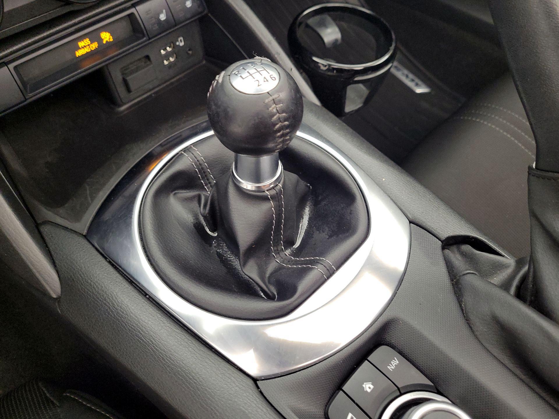 Thumbnail: 2020 Mazda MX-5 Miata - 17