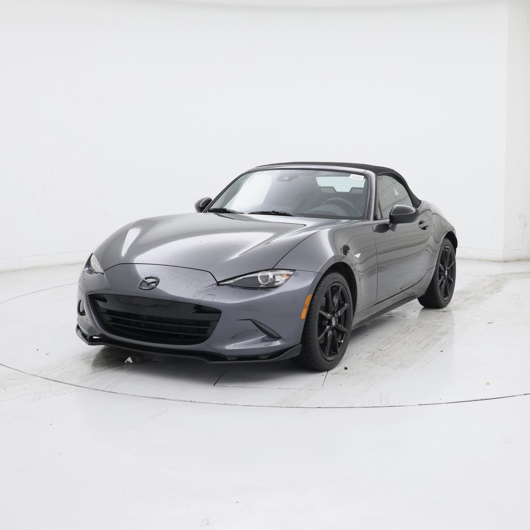 Thumbnail: 2020 Mazda MX-5 Miata - 4