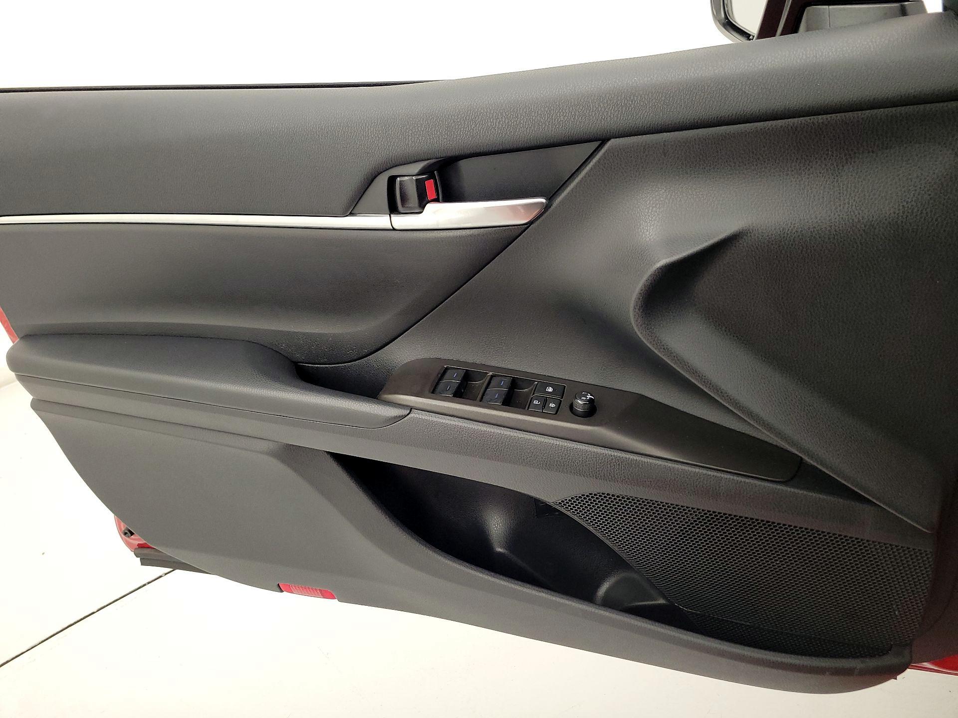 Thumbnail: 2023 Toyota Camry - 12