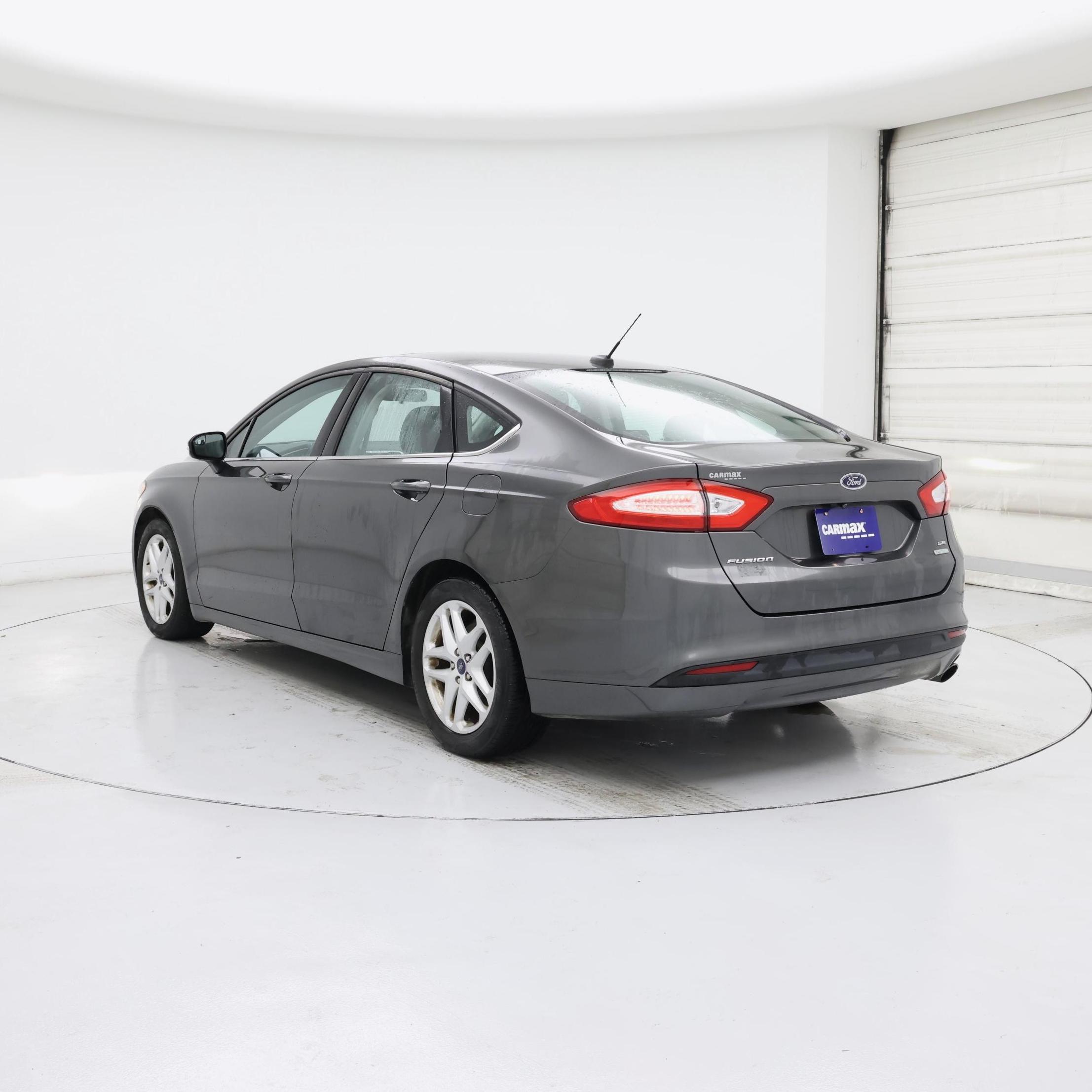 Thumbnail: 2016 Ford Fusion - 2