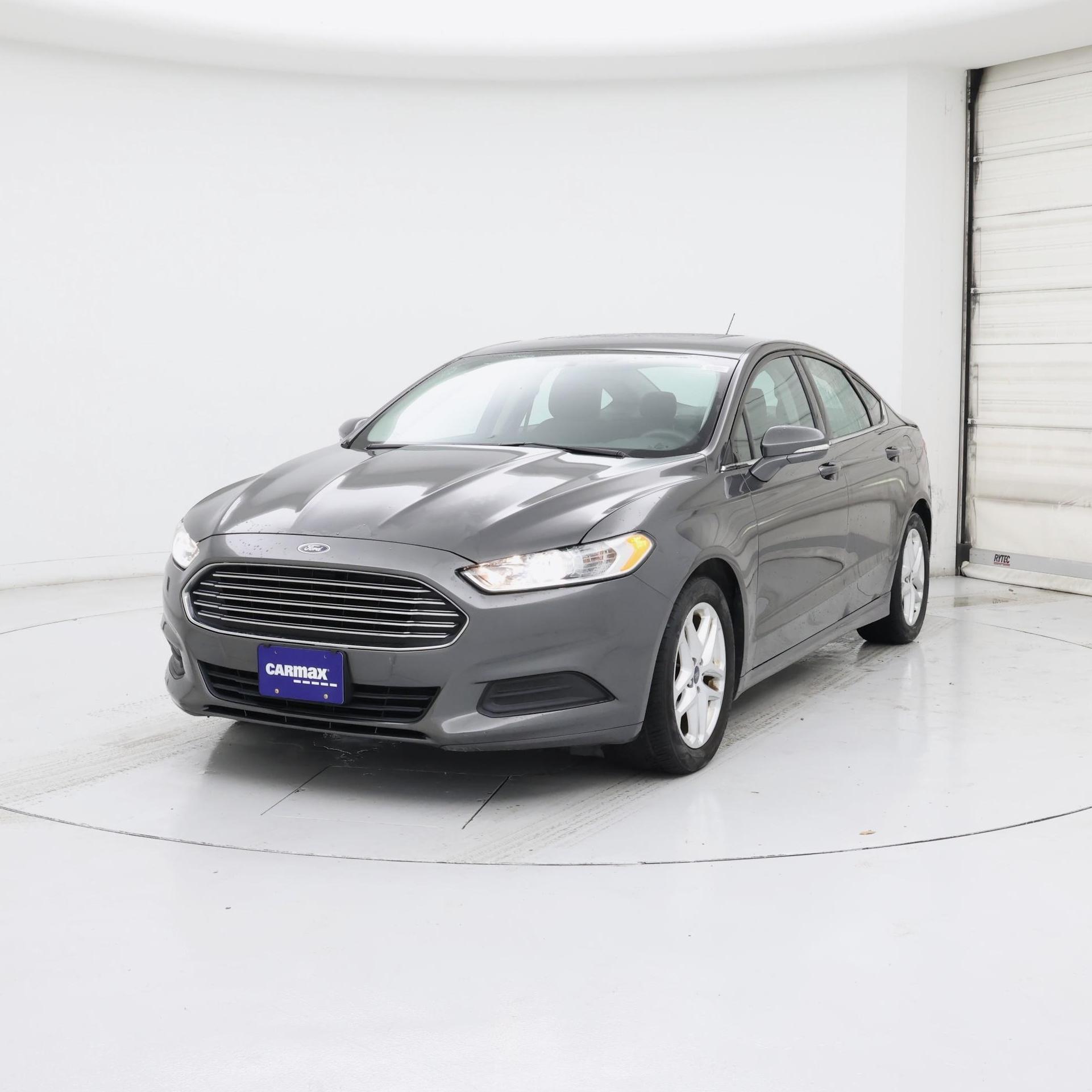 Thumbnail: 2016 Ford Fusion - 4