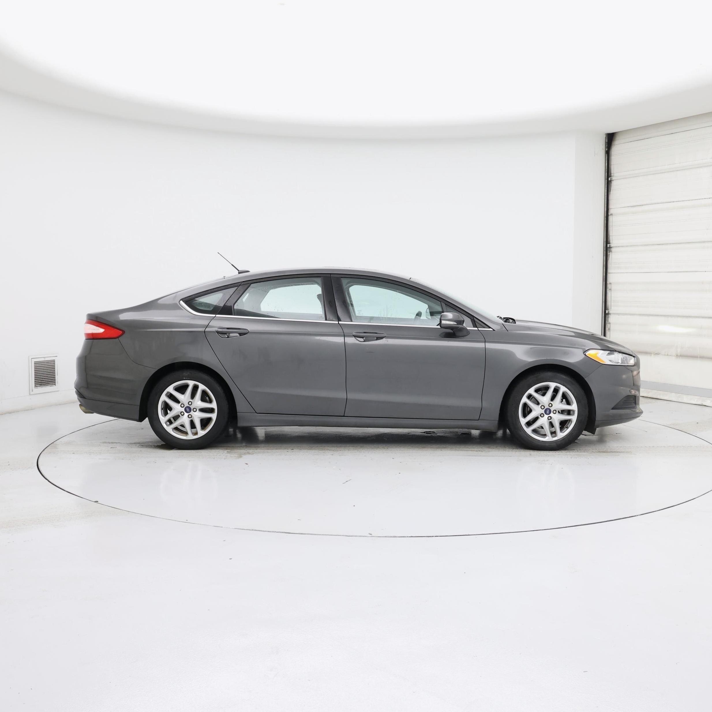 Thumbnail: 2016 Ford Fusion - 7