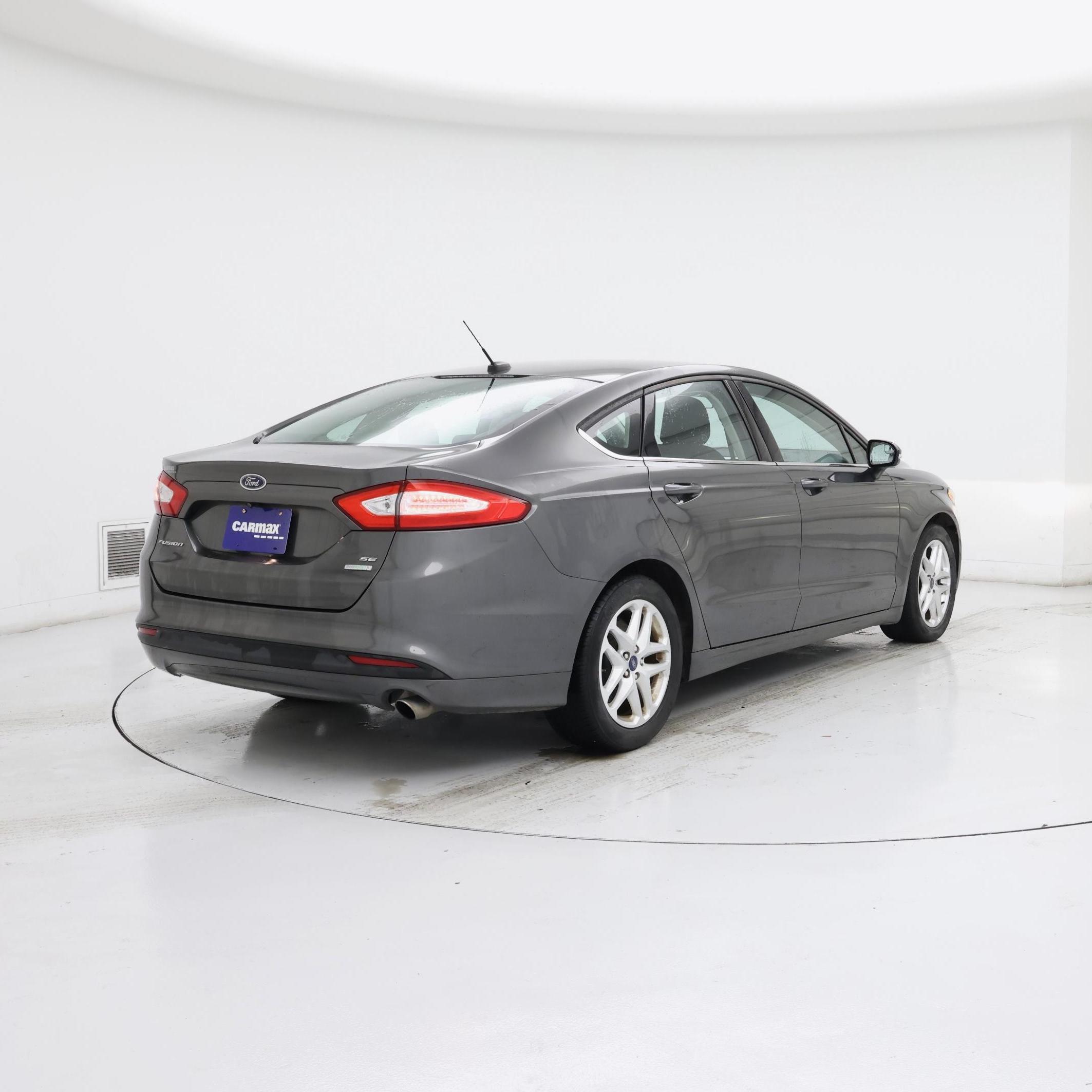Thumbnail: 2016 Ford Fusion - 8