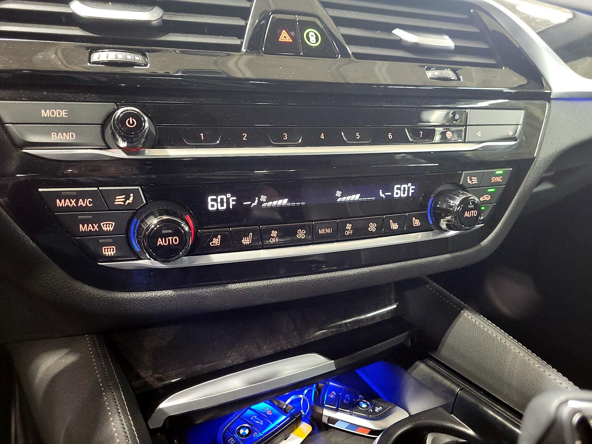 Thumbnail: 2023 BMW 5 Series - 17