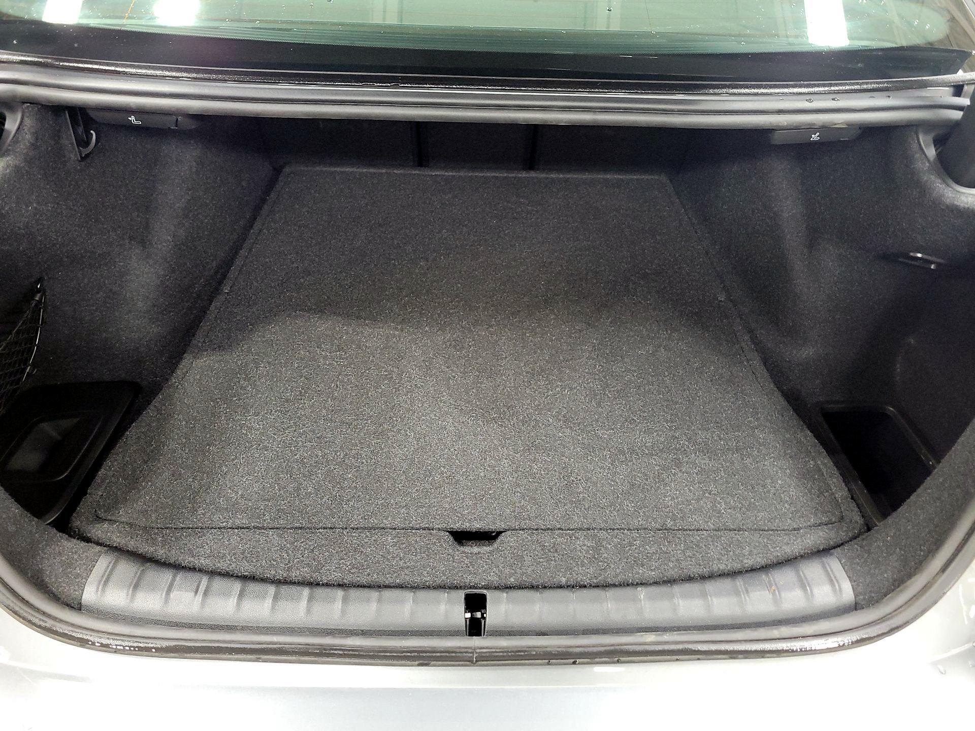 Thumbnail: 2023 BMW 5 Series - 20