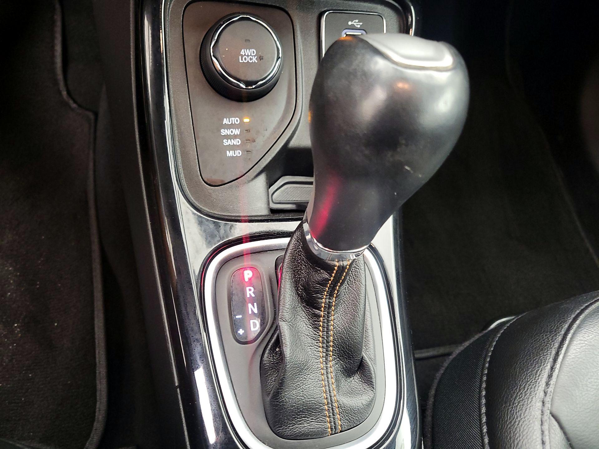 Thumbnail: 2018 Jeep Compass - 15