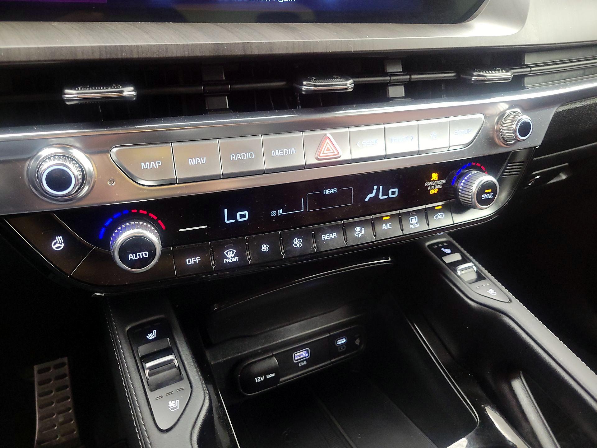 Thumbnail: 2024 Kia Telluride - 17