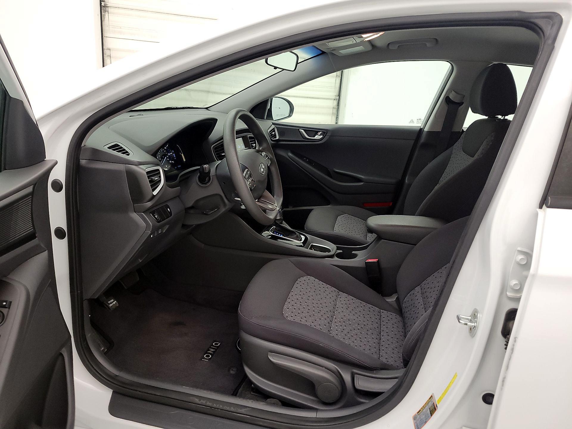 Thumbnail: 2019 Hyundai Ioniq - 11