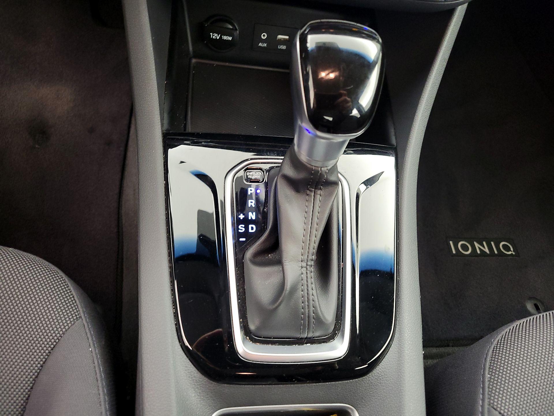 Thumbnail: 2019 Hyundai Ioniq - 17