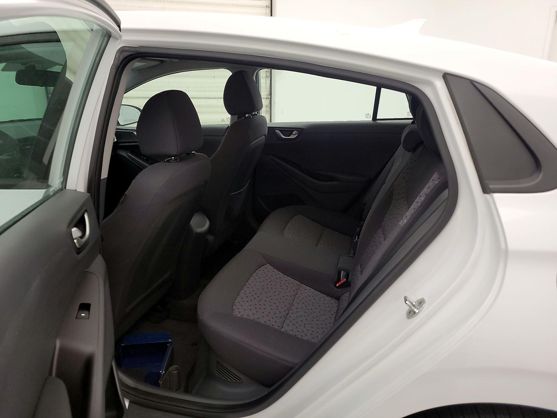 Thumbnail: 2019 Hyundai Ioniq - 19