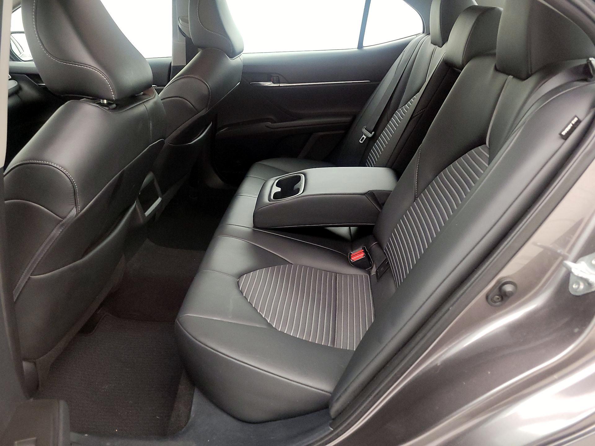 Thumbnail: 2022 Toyota Camry - 19