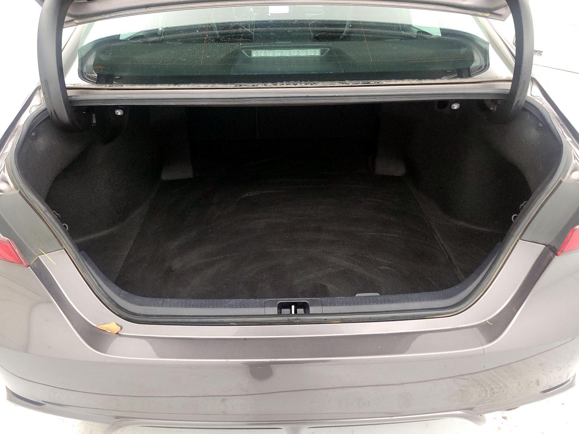 Thumbnail: 2022 Toyota Camry - 20