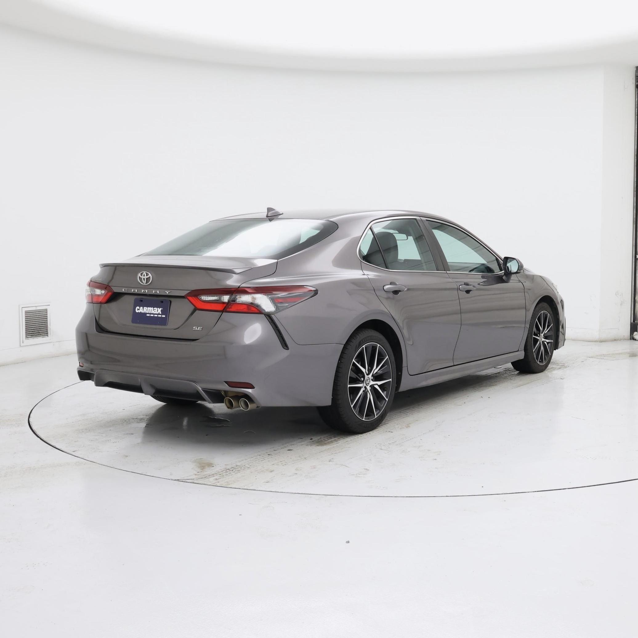 Thumbnail: 2022 Toyota Camry - 8