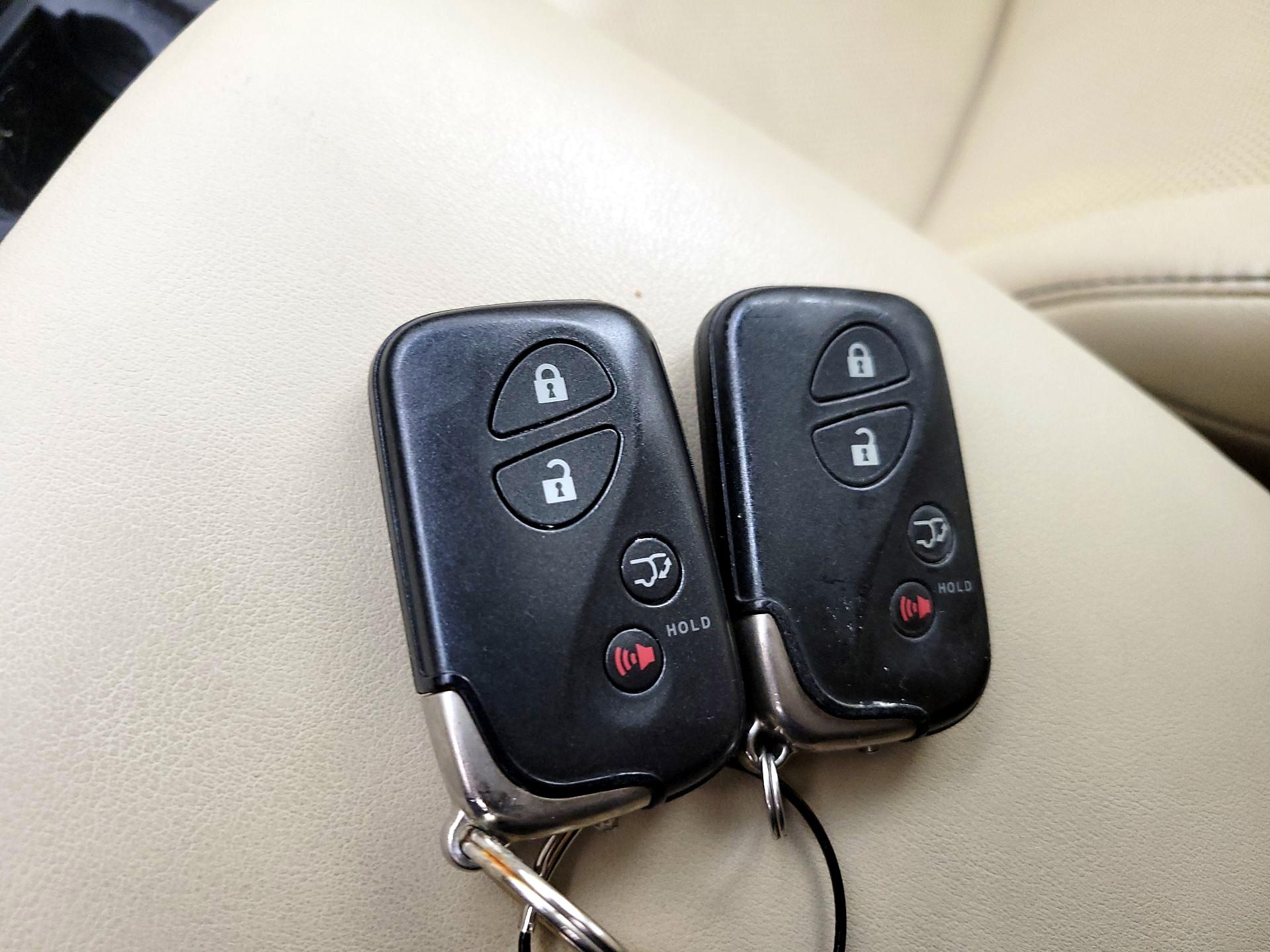 Thumbnail: 2015 Lexus RX - 18