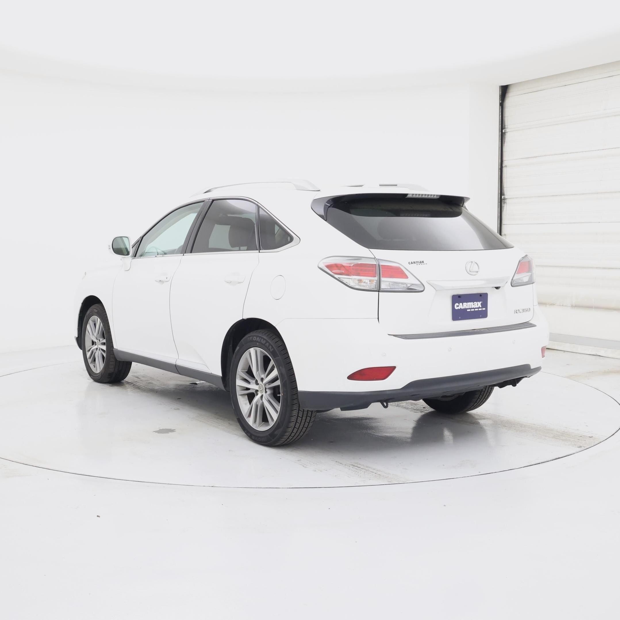 Thumbnail: 2015 Lexus RX - 2