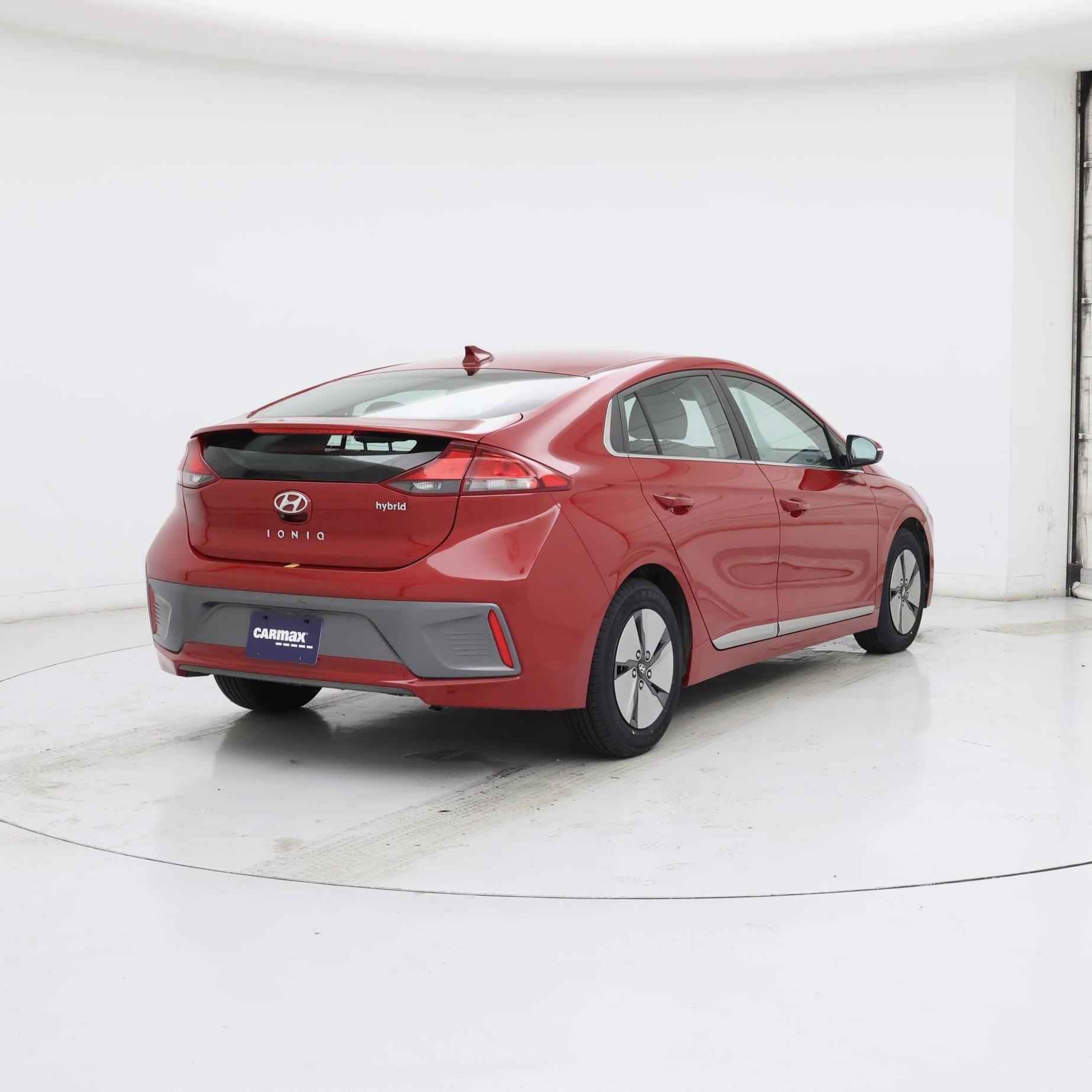 Thumbnail: 2022 Hyundai Ioniq - 8