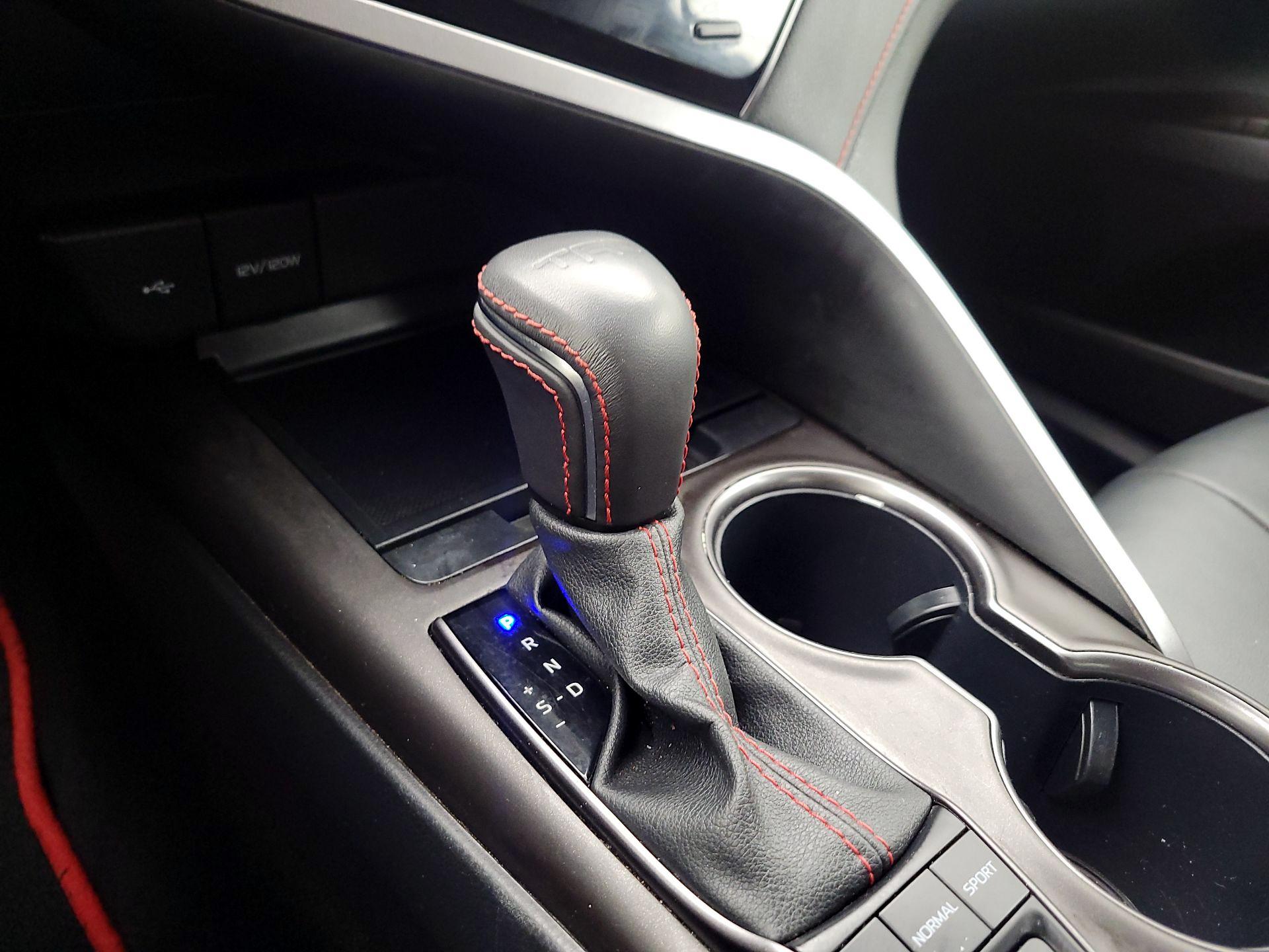 Thumbnail: 2024 Toyota Camry - 17