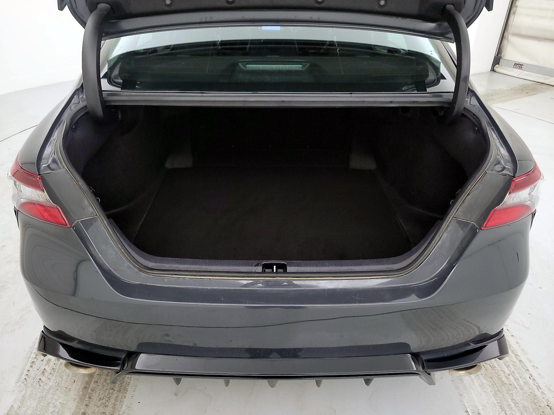 Thumbnail: 2024 Toyota Camry - 20