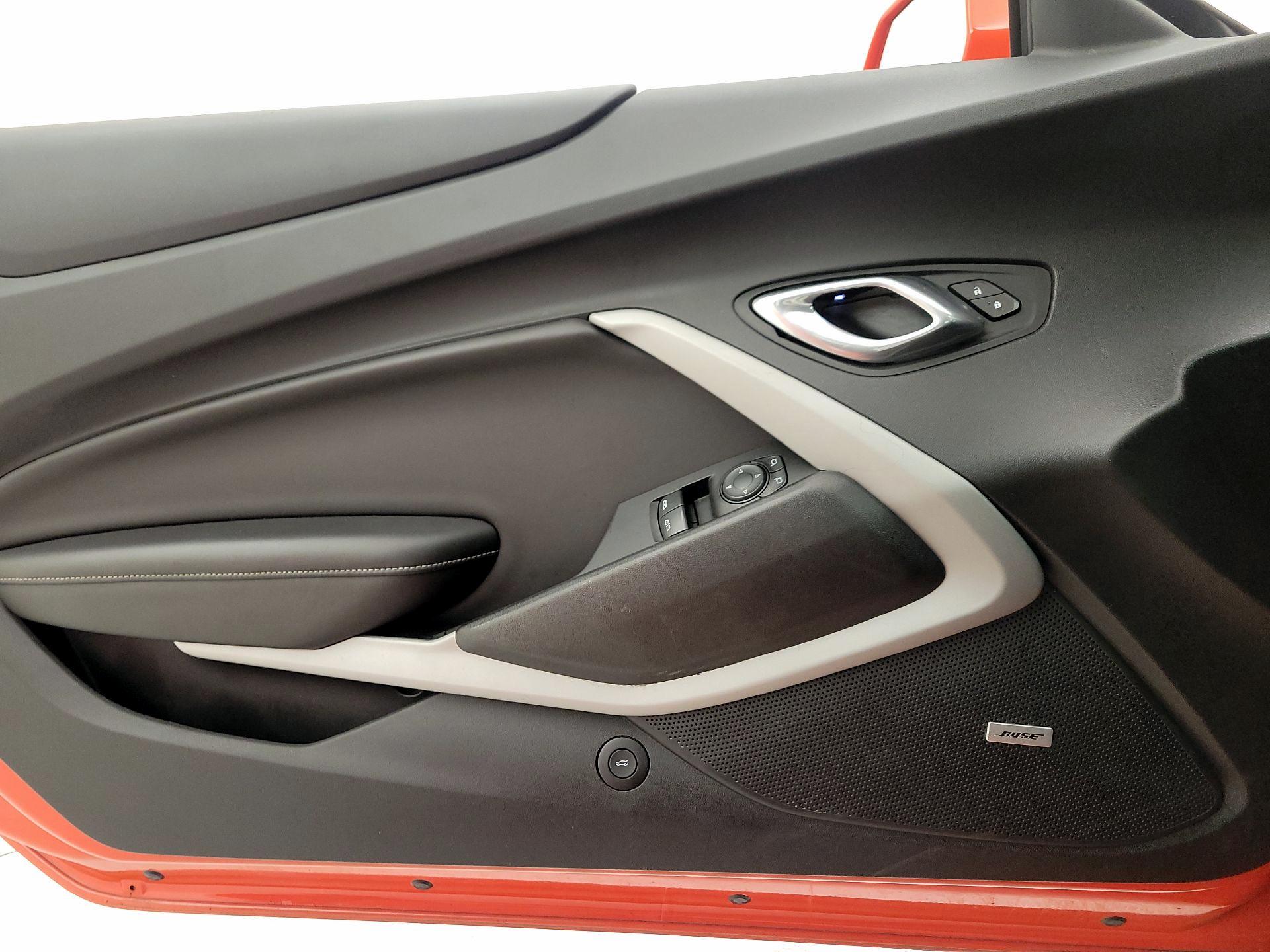 Thumbnail: 2019 Chevrolet Camaro - 12