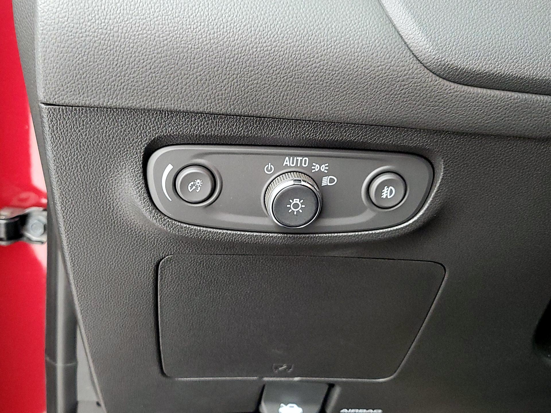 Thumbnail: 2022 Buick Encore GX - 13