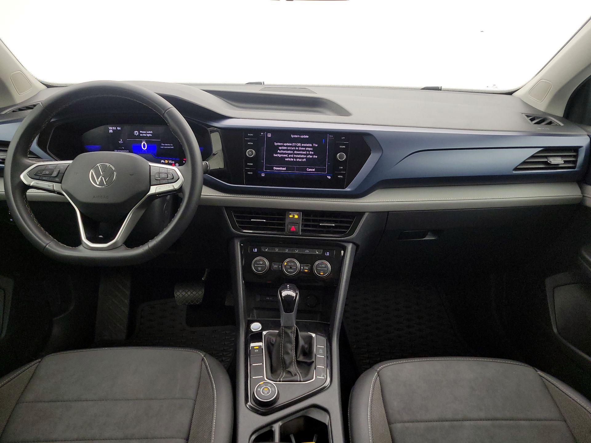 Thumbnail: 2024 Volkswagen Taos - 9