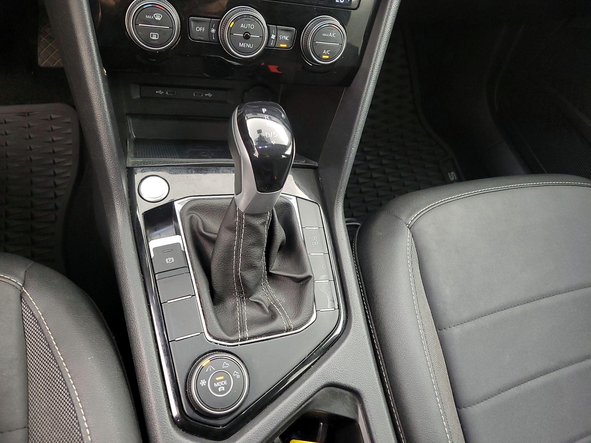 Thumbnail: 2024 Volkswagen Taos - 17