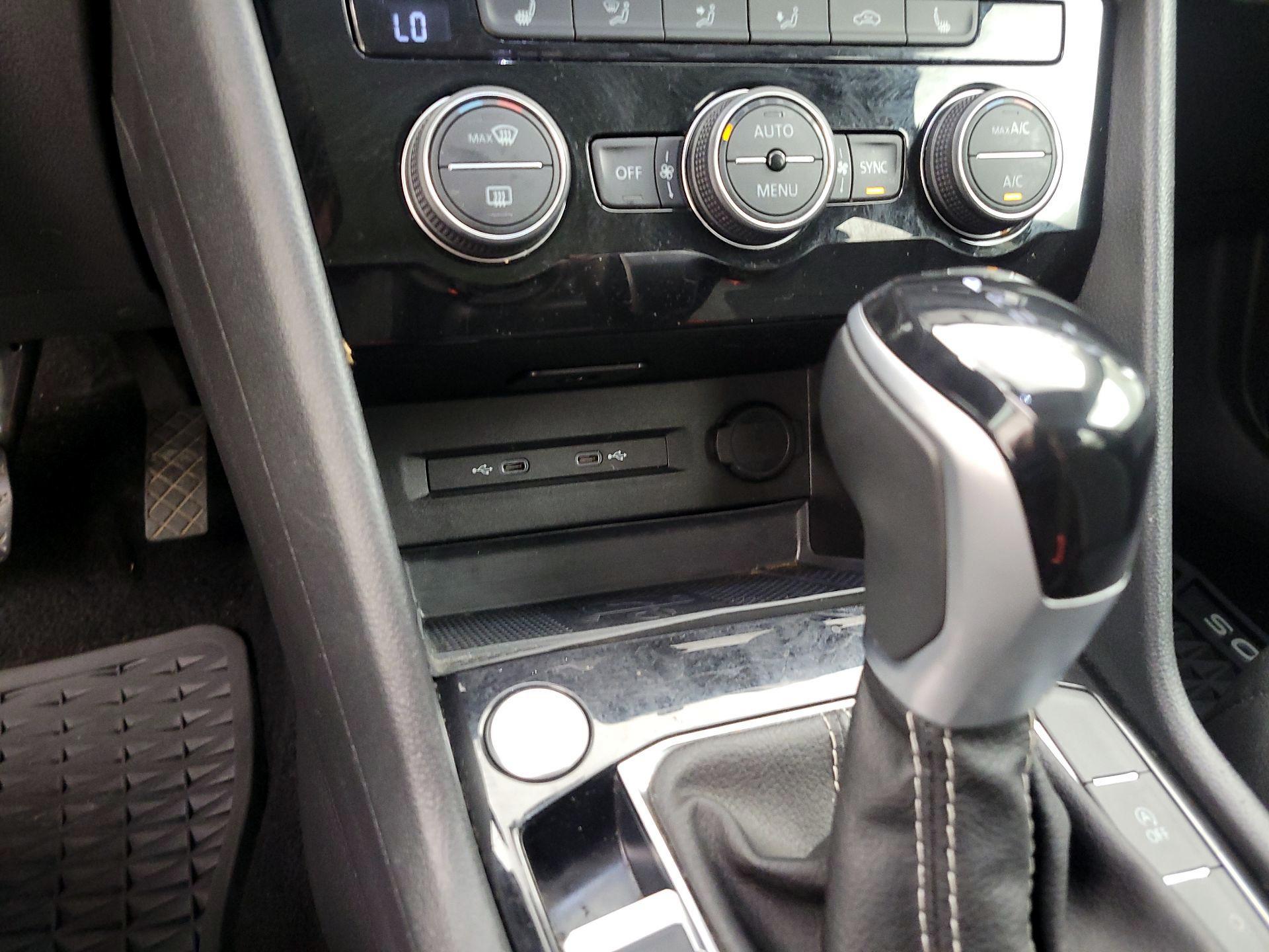 Thumbnail: 2024 Volkswagen Taos - 18