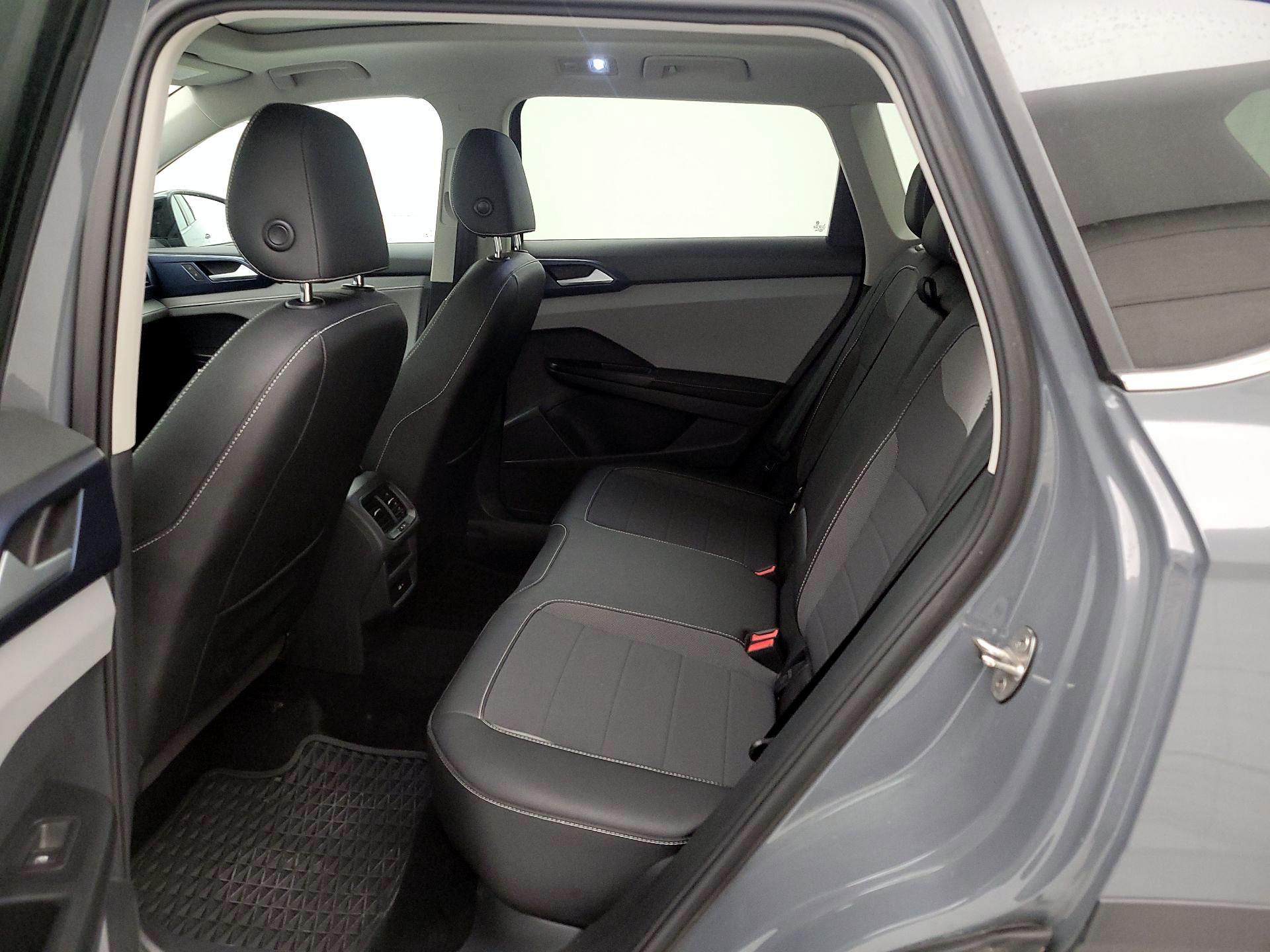 Thumbnail: 2024 Volkswagen Taos - 20